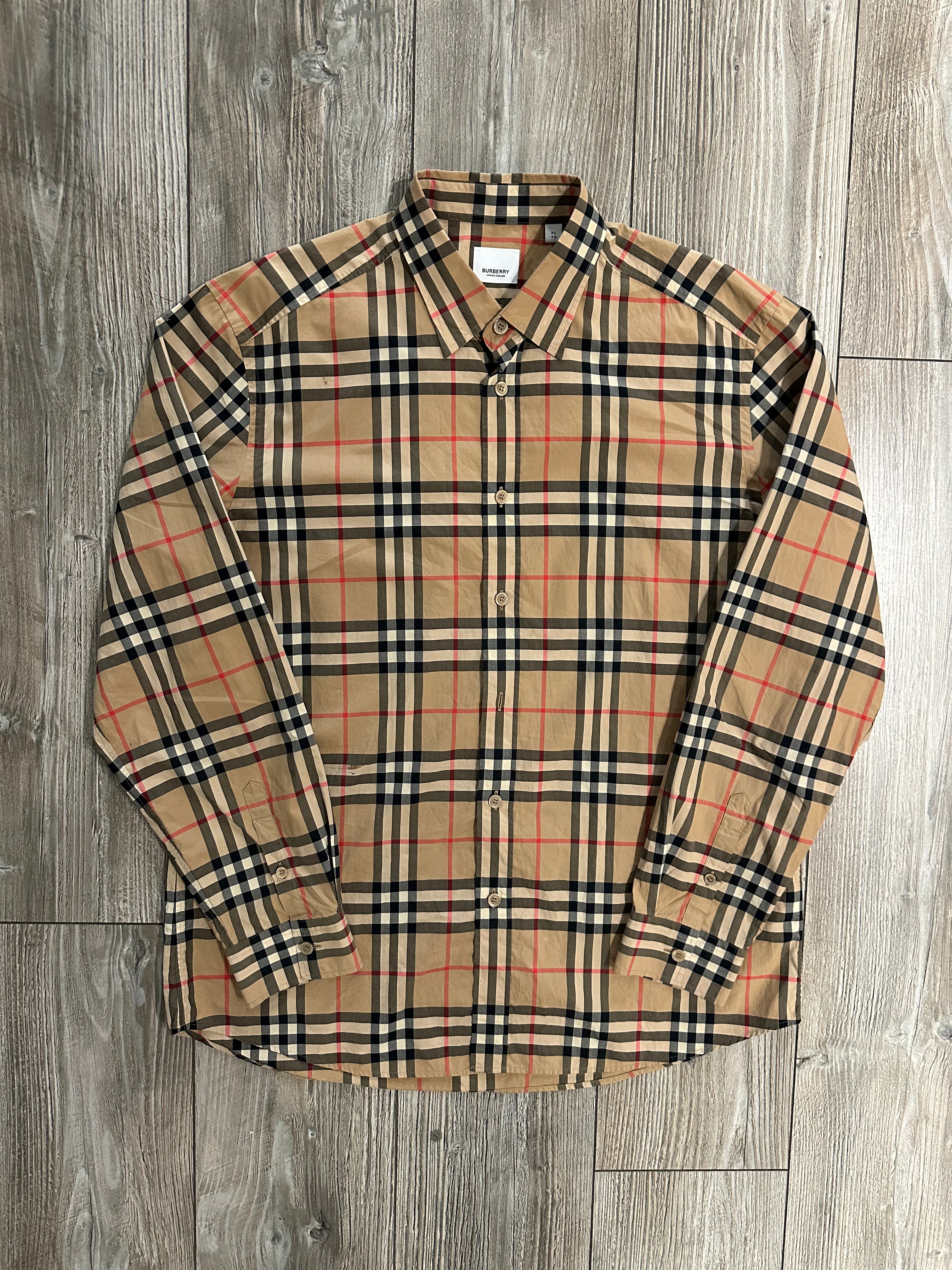 Burberry Flannel (Fittaa L)