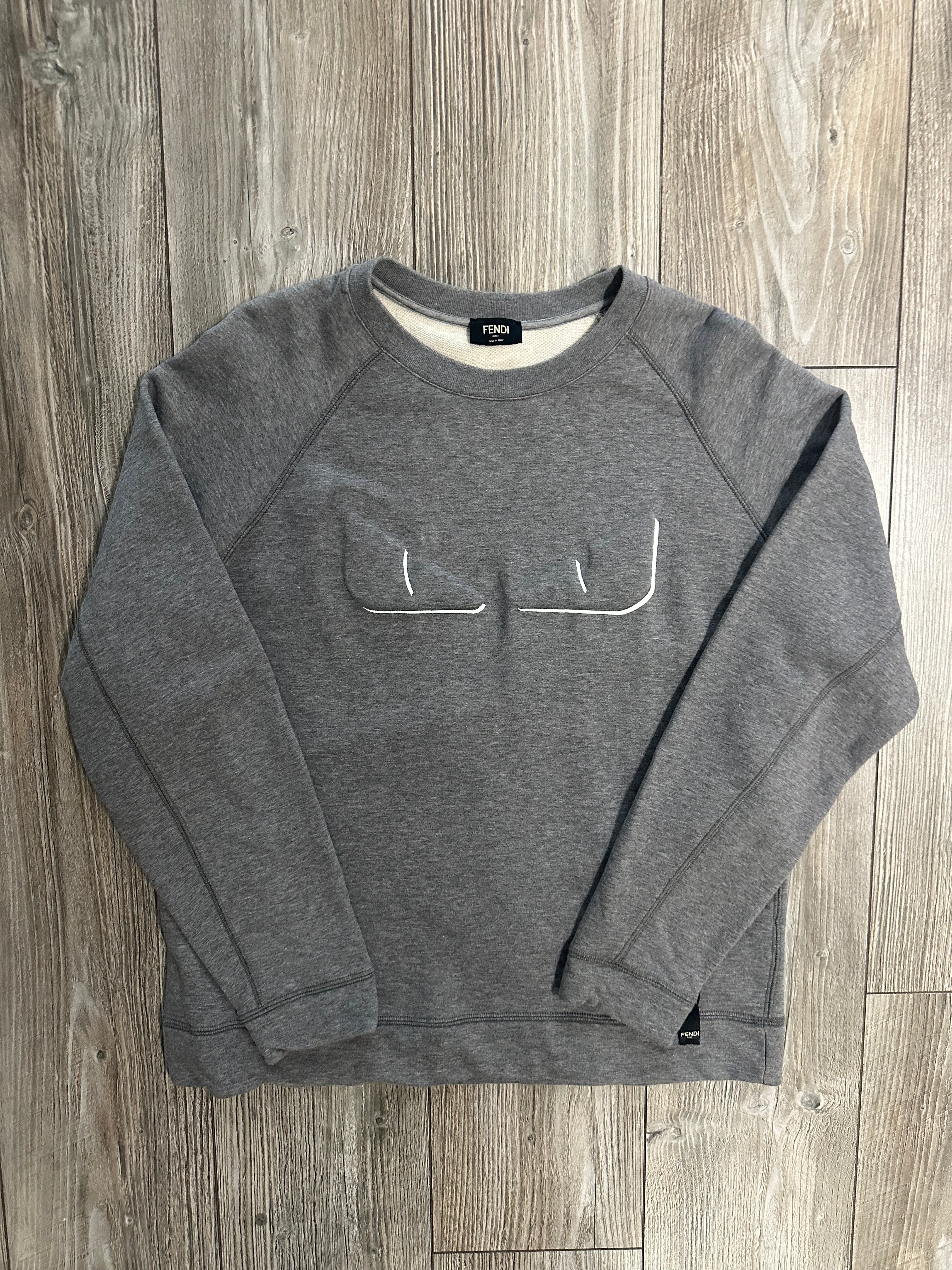 Fendi Sweater (Fittaa M)