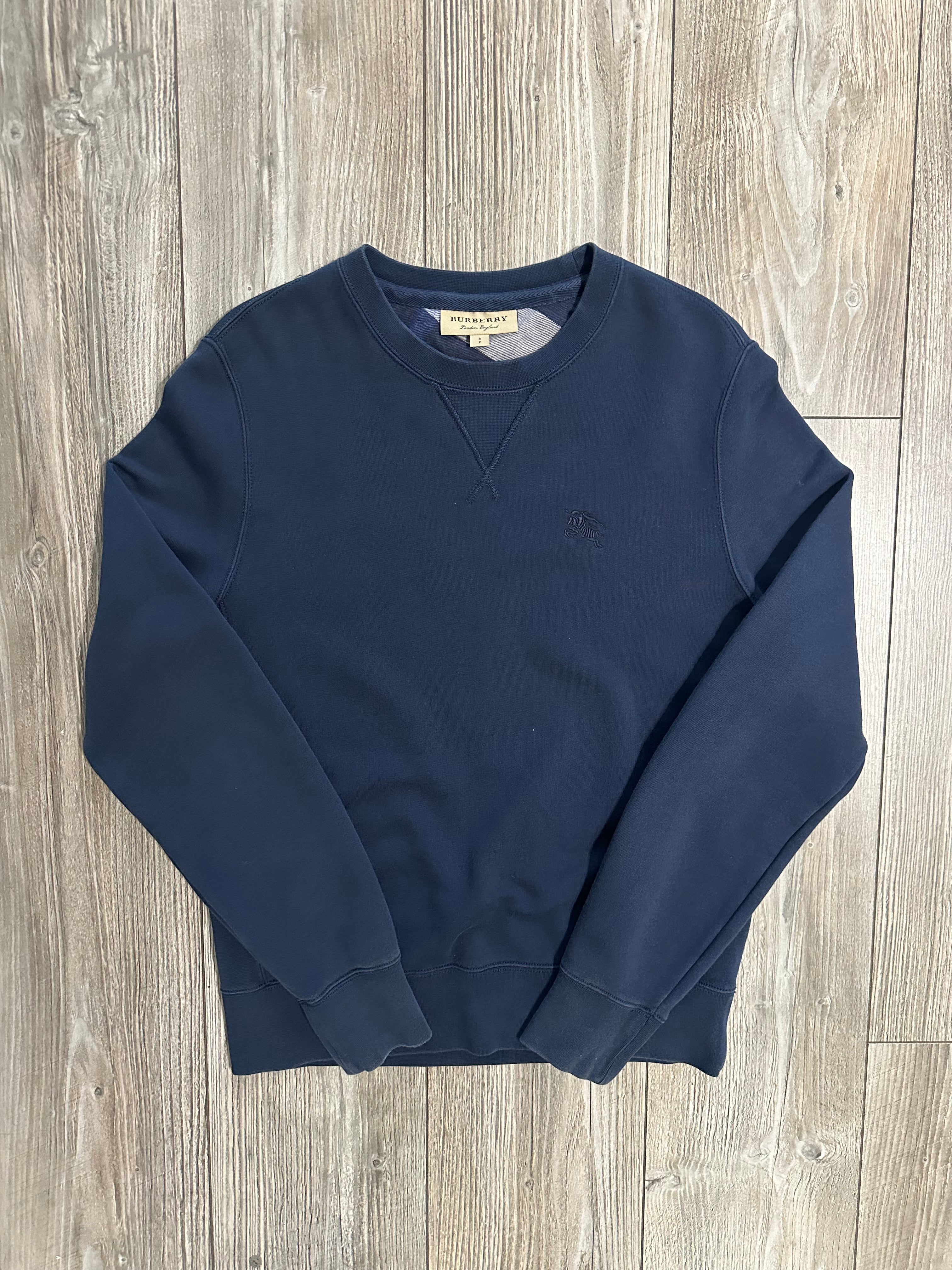 Burberry Sweater (Fittaa S)