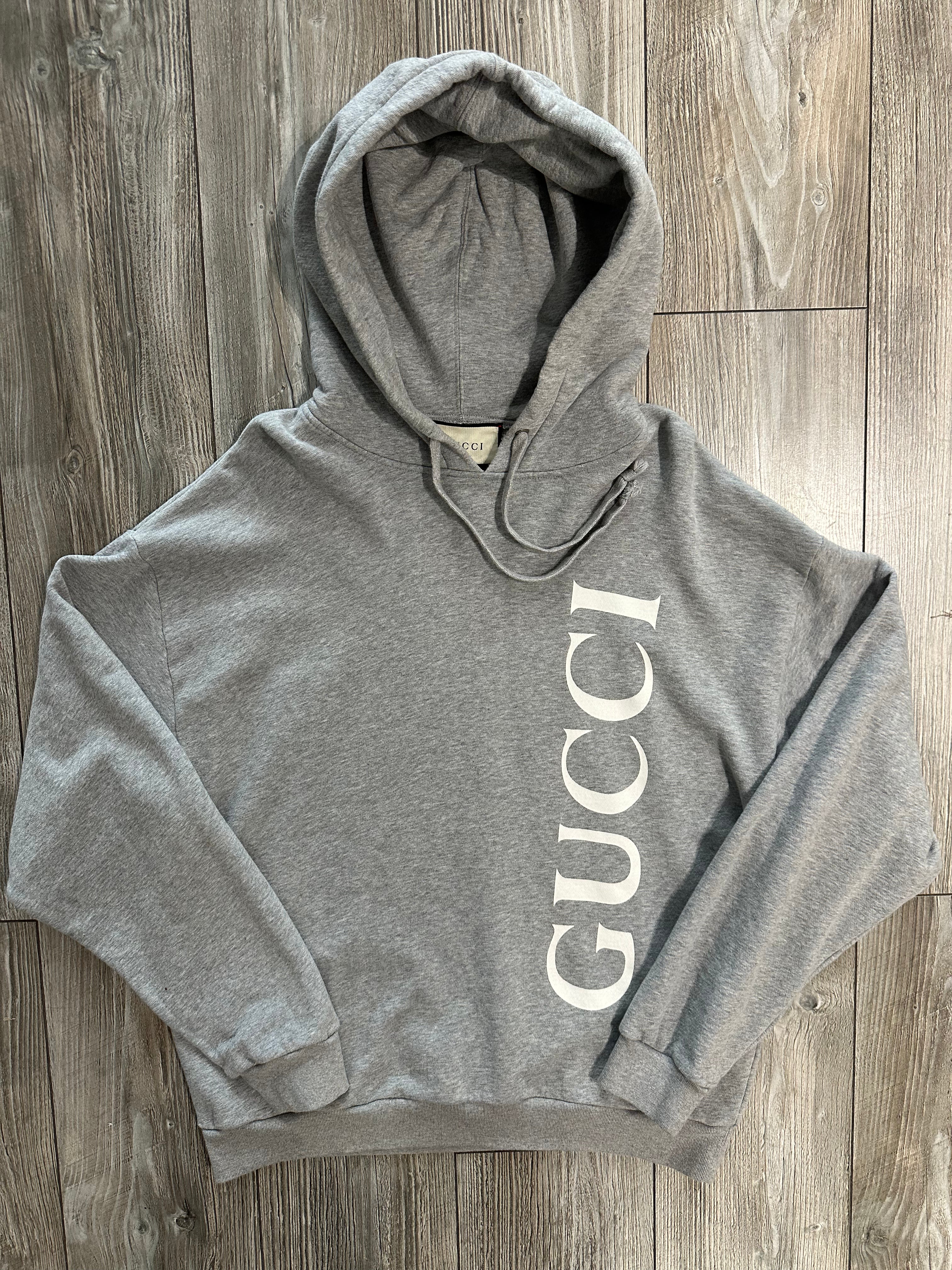 Gucci Hoodie (Fittaa L)