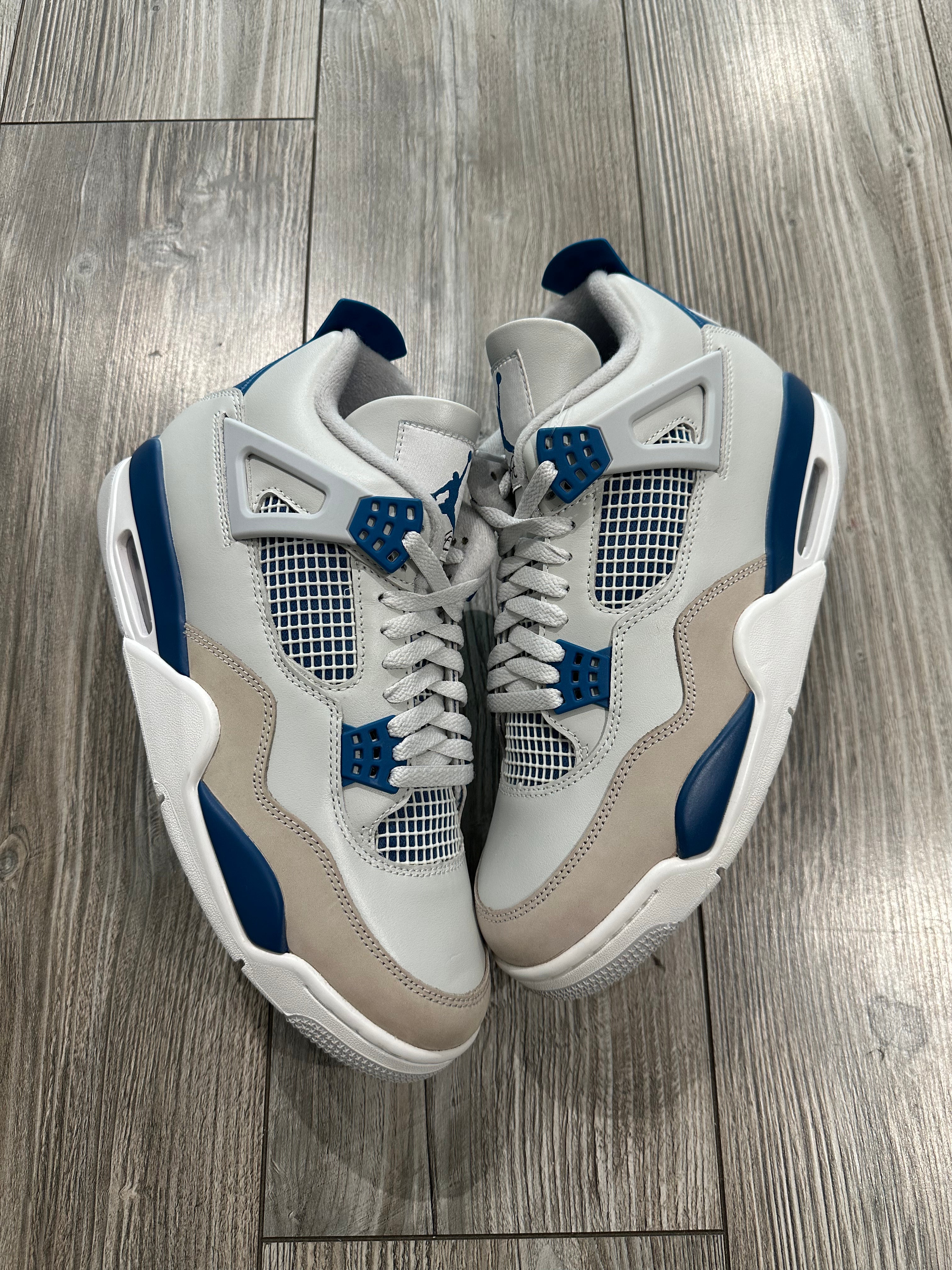 Jordan 4 Military Blue (EU 44)