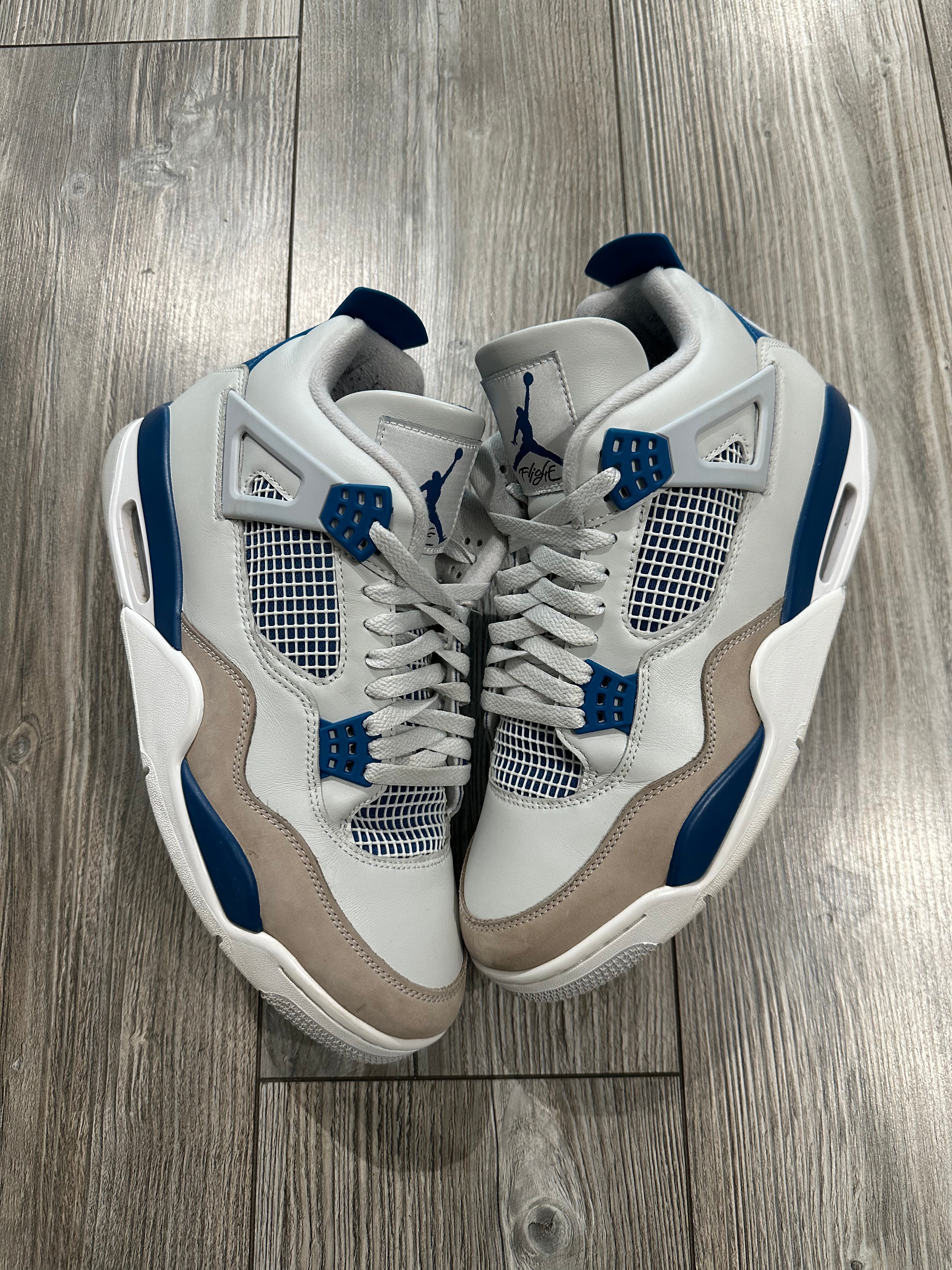 Jordan 4 MIlitary Blue (EU 45.5)
