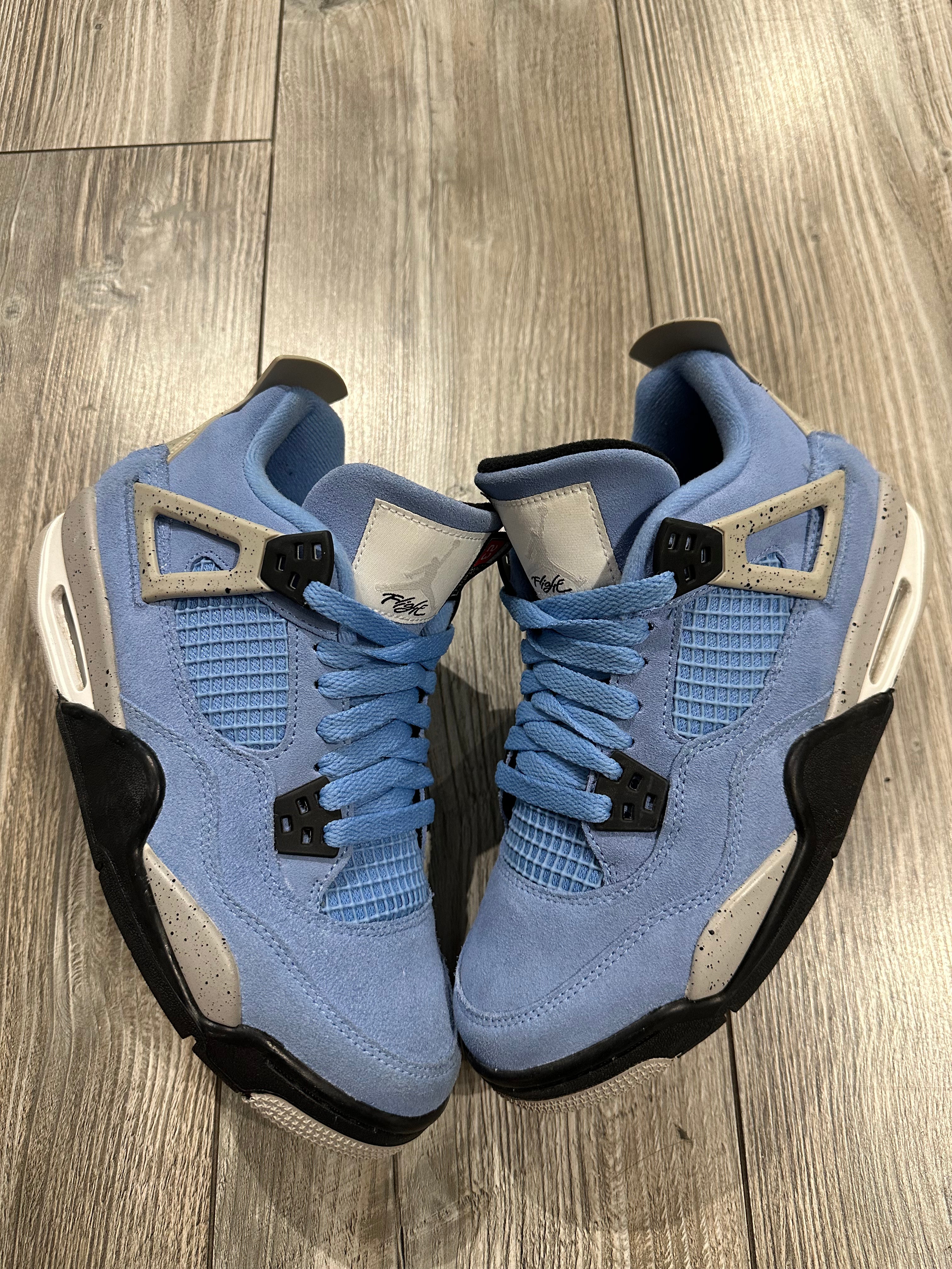 Jordan 4 University Blue (EU 38.5)