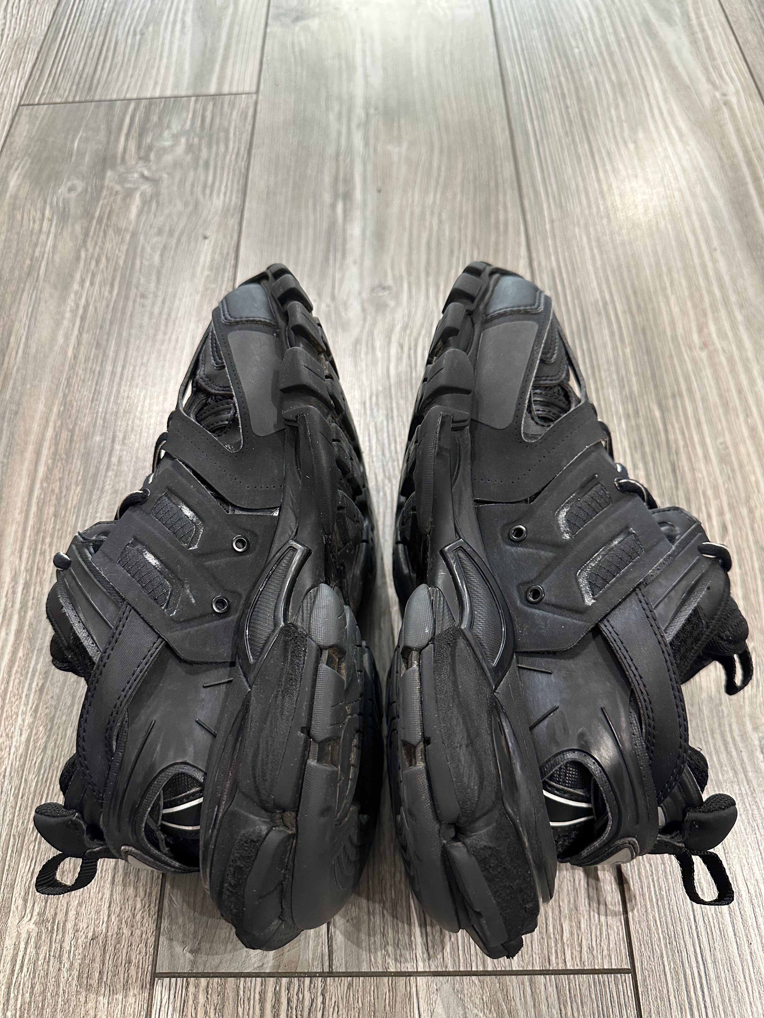Balenciaga Track (EU 38)