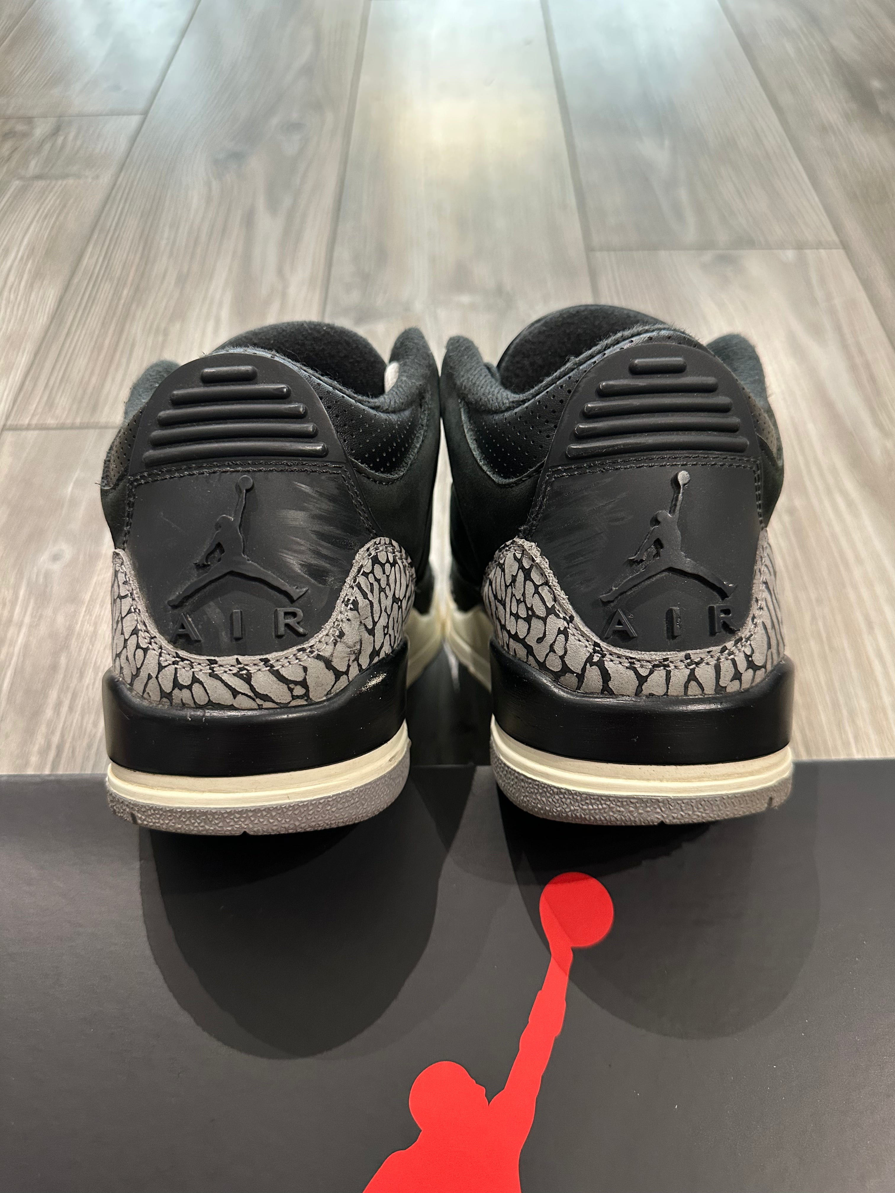 Jordan 3 Black (EU 39)