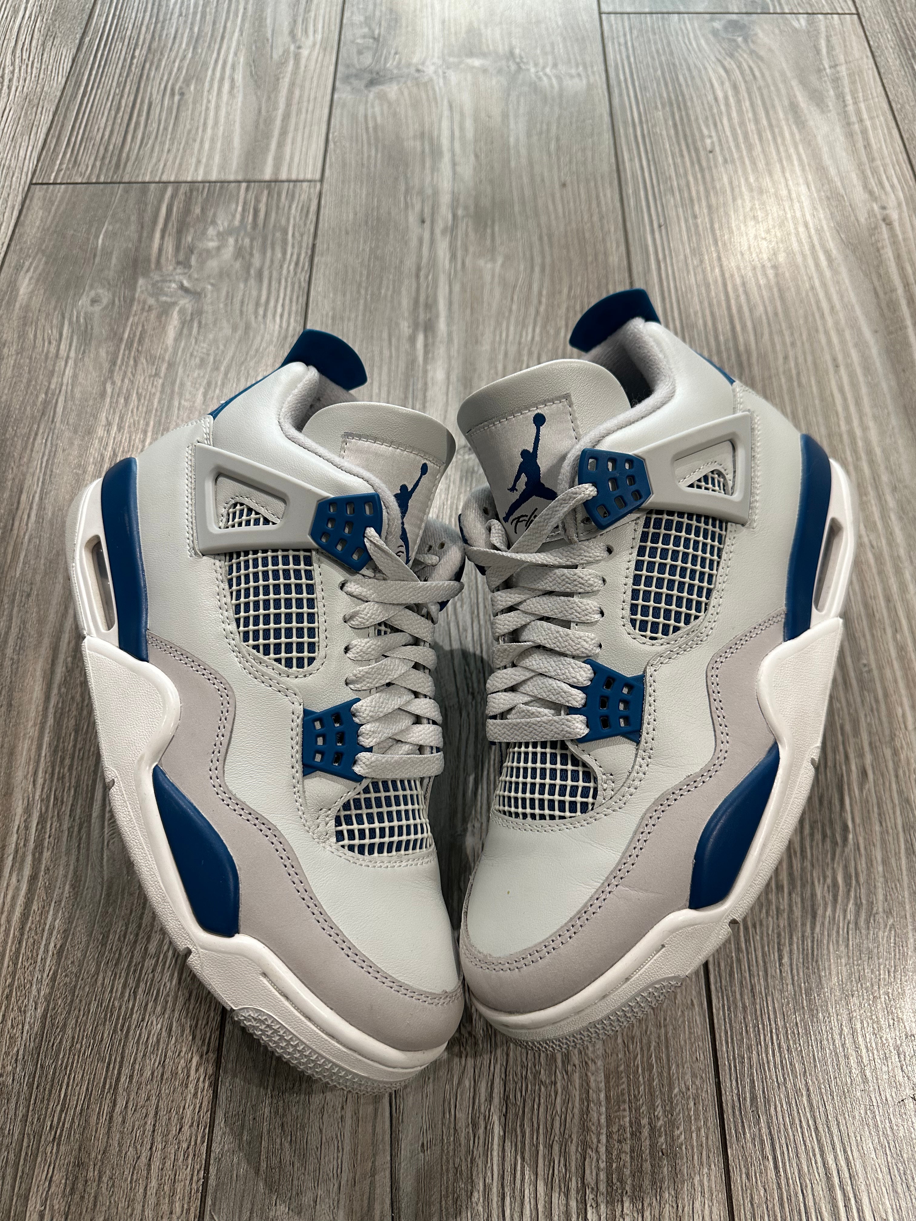 Jordan 4 Military Blue (EU 41)