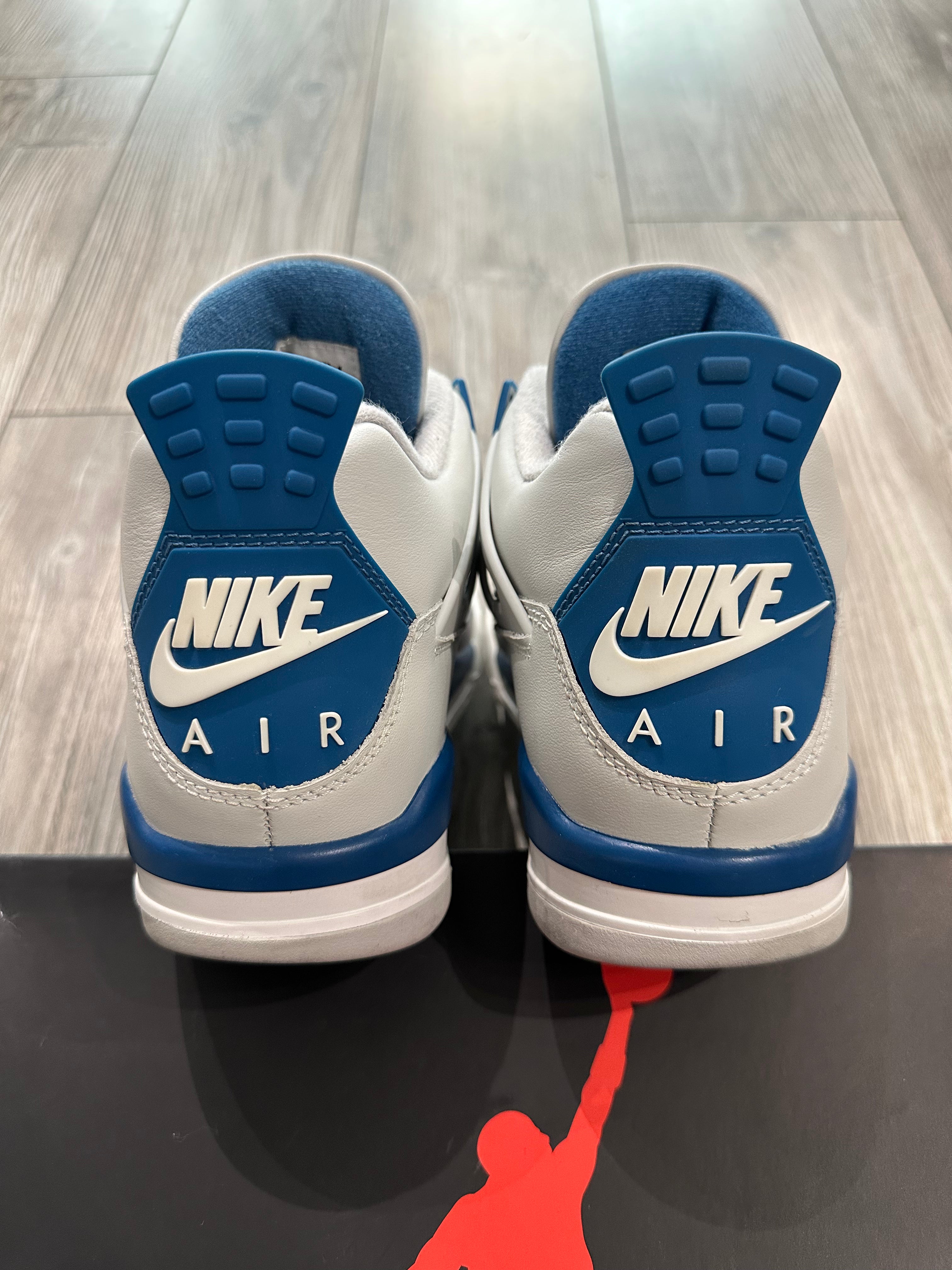 Jordan 4 Military Blue (EU 41)