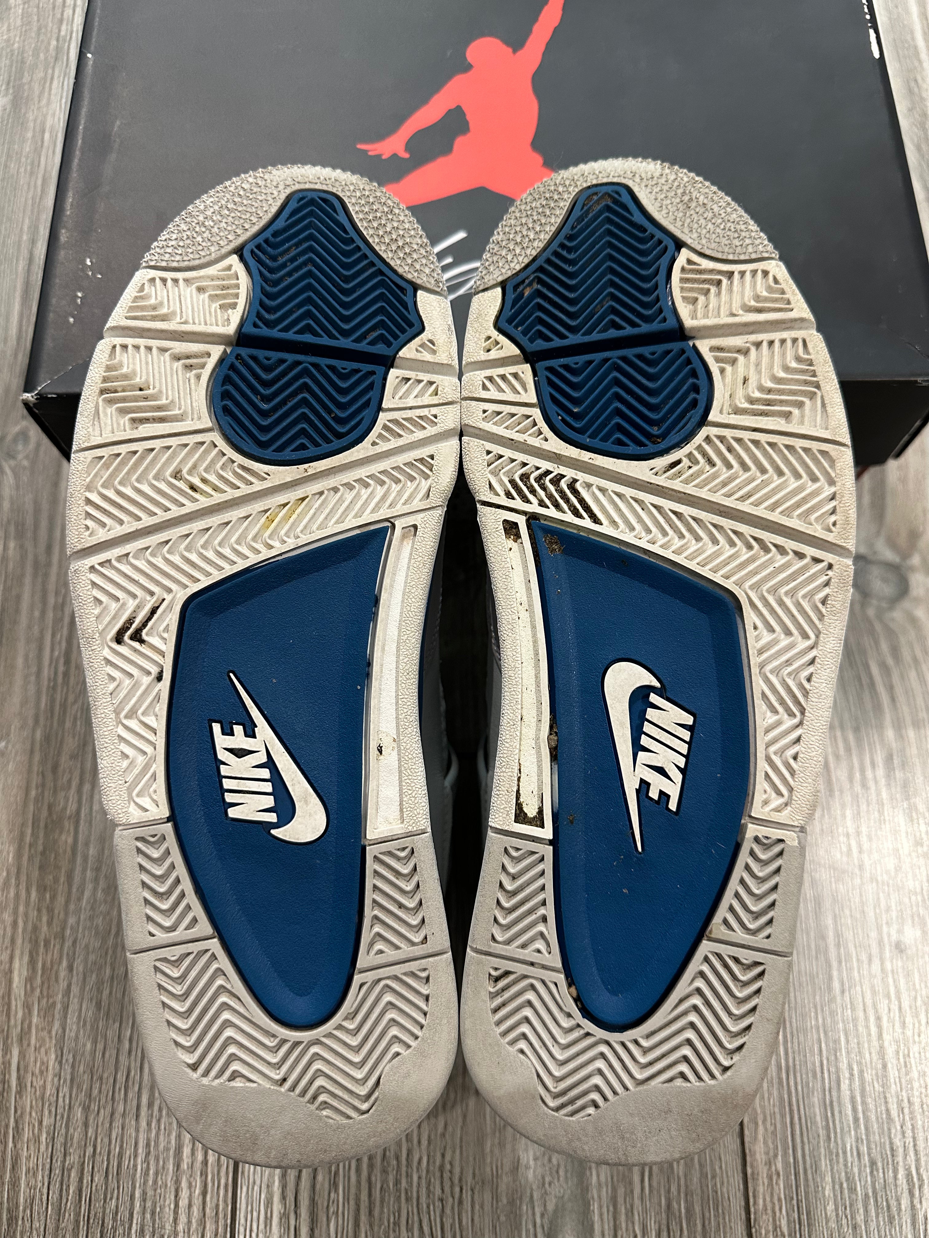 Jordan 4 Military Blue (EU 41)