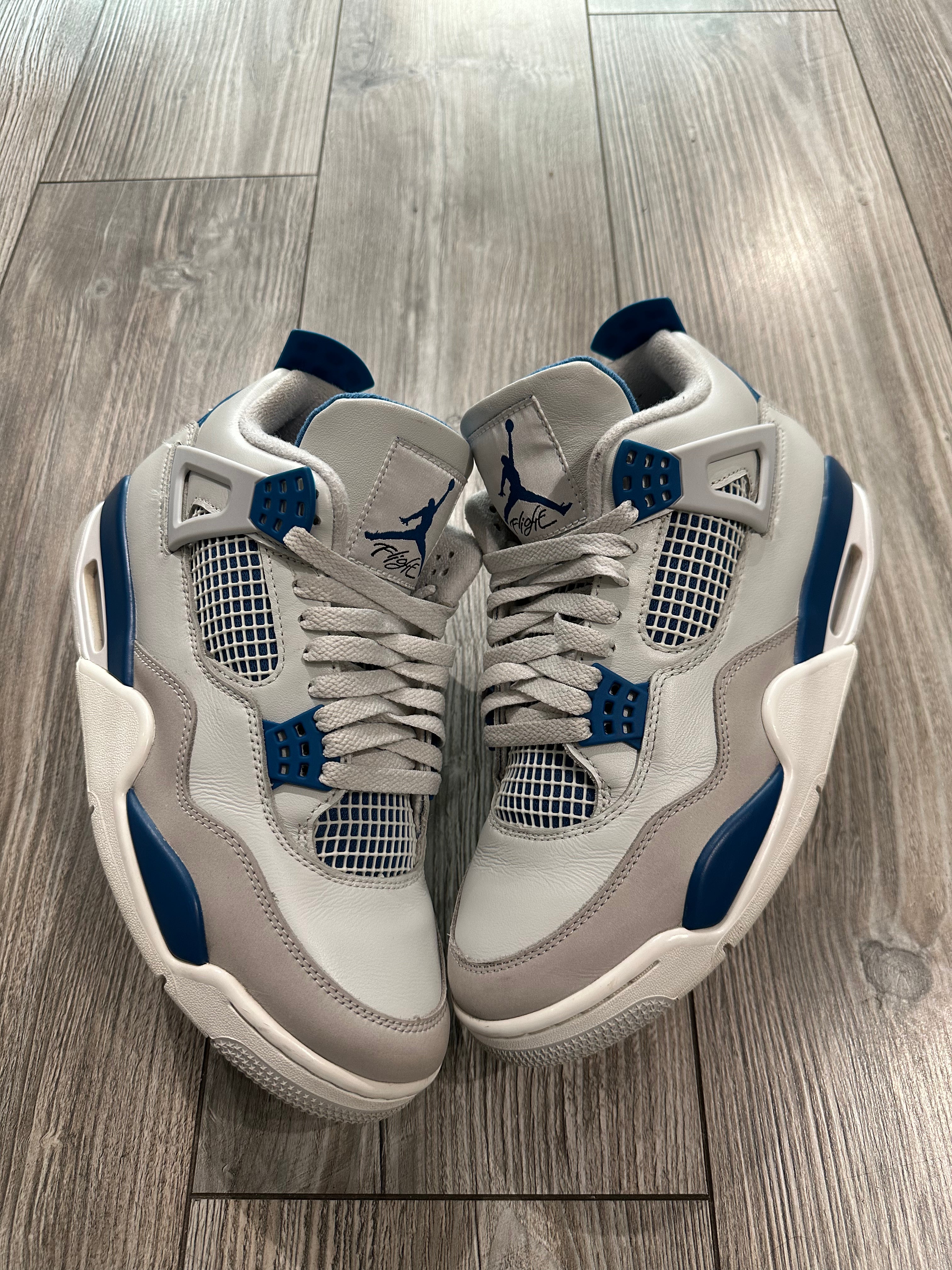 Jordan 4 Military Blue (EU 42.5)