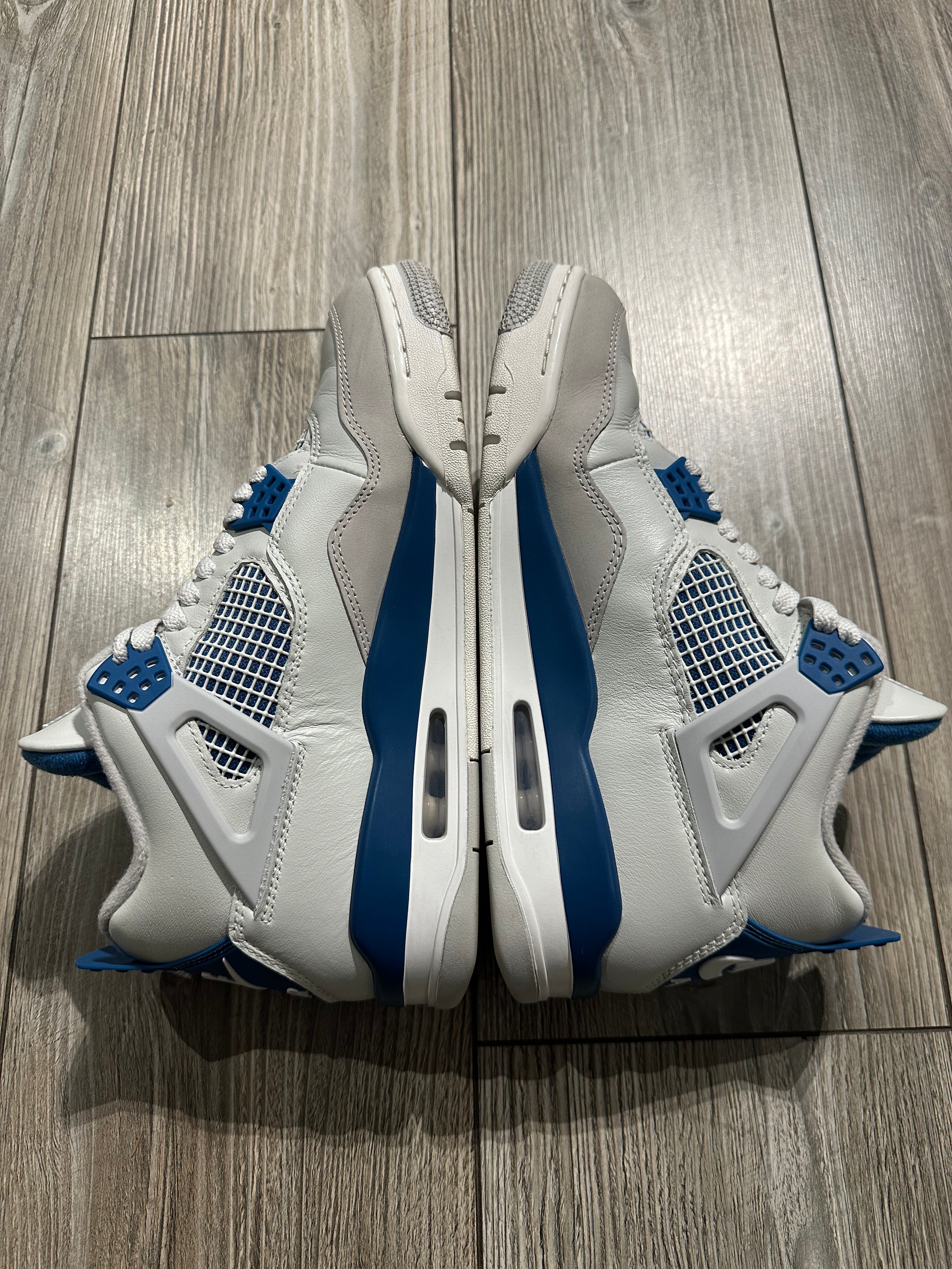 Jordan 4 Military Blue (EU42.5)