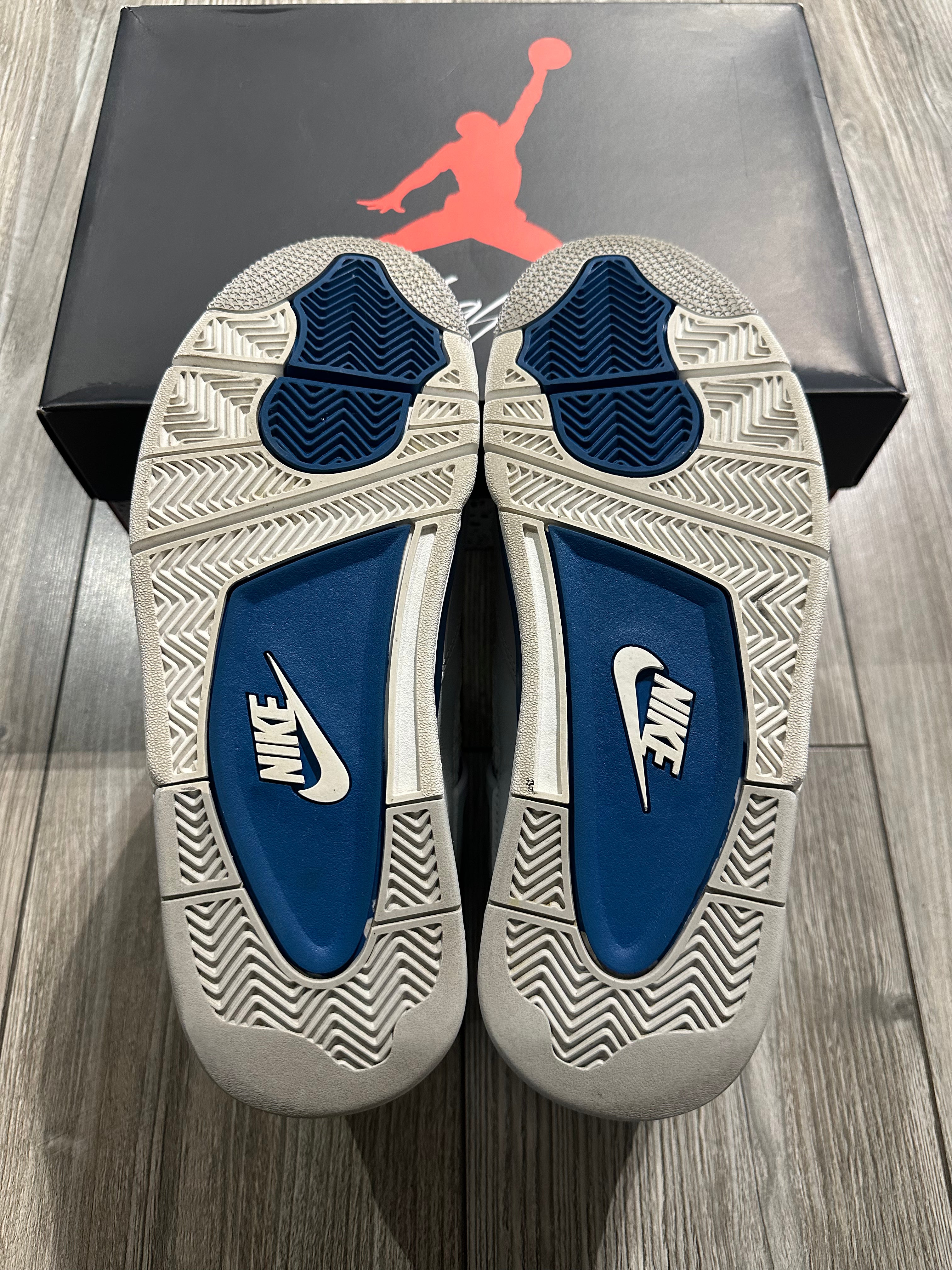 Jordan 4 Military Blue (EU42.5)