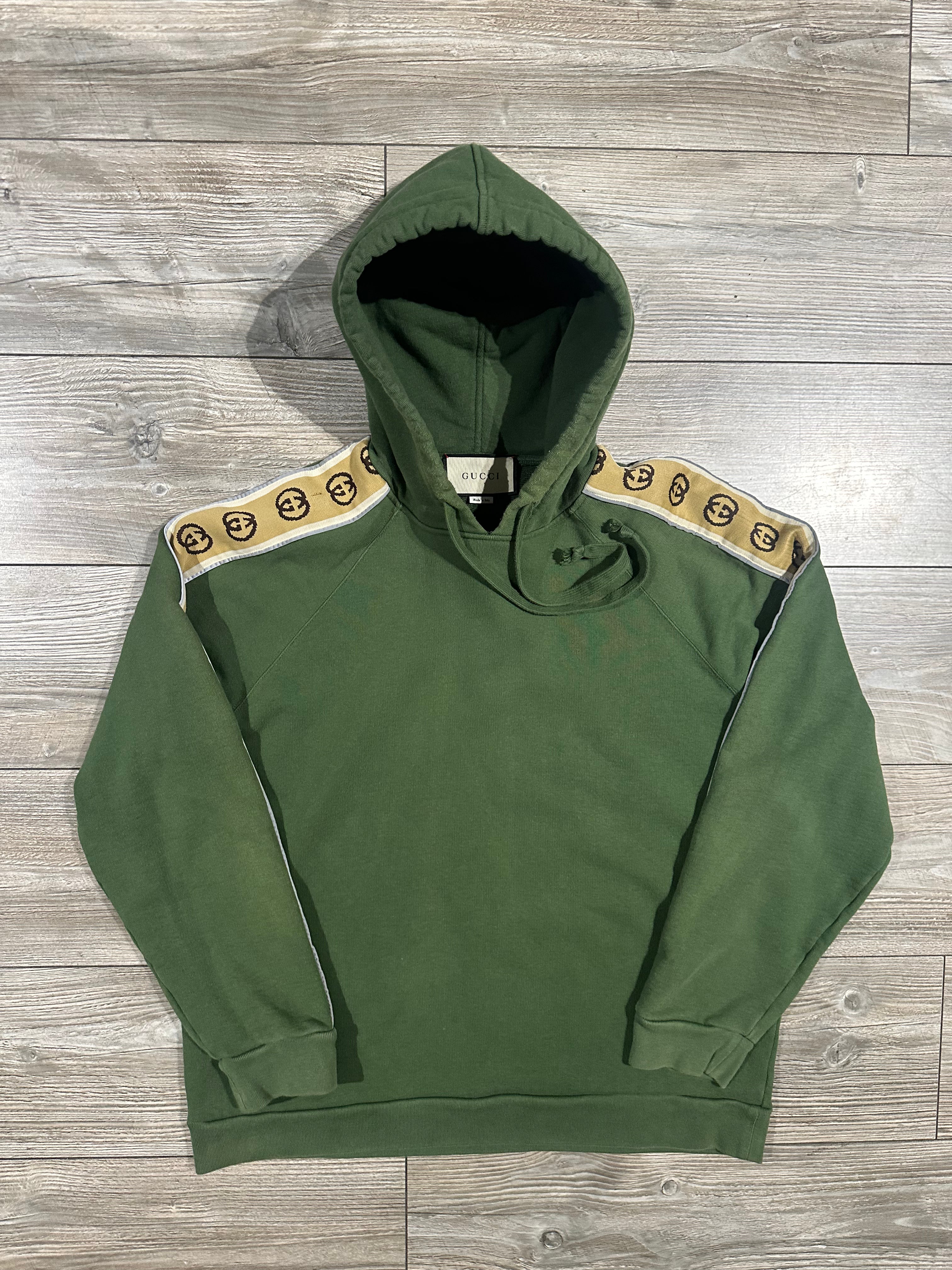 Gucci Hoodie (Fittaa M)