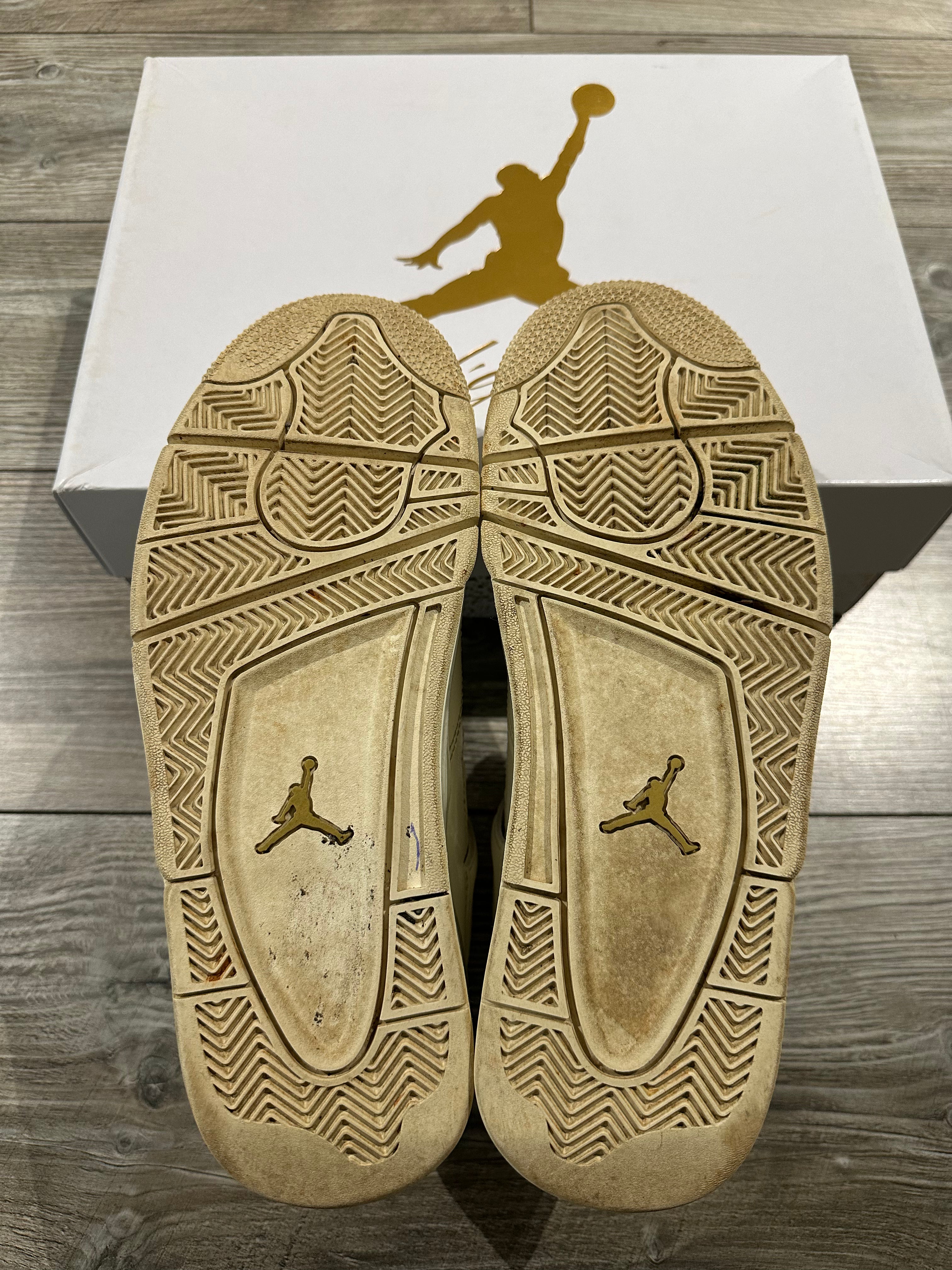 Jordan 4 Metallic Gold (EU 44)