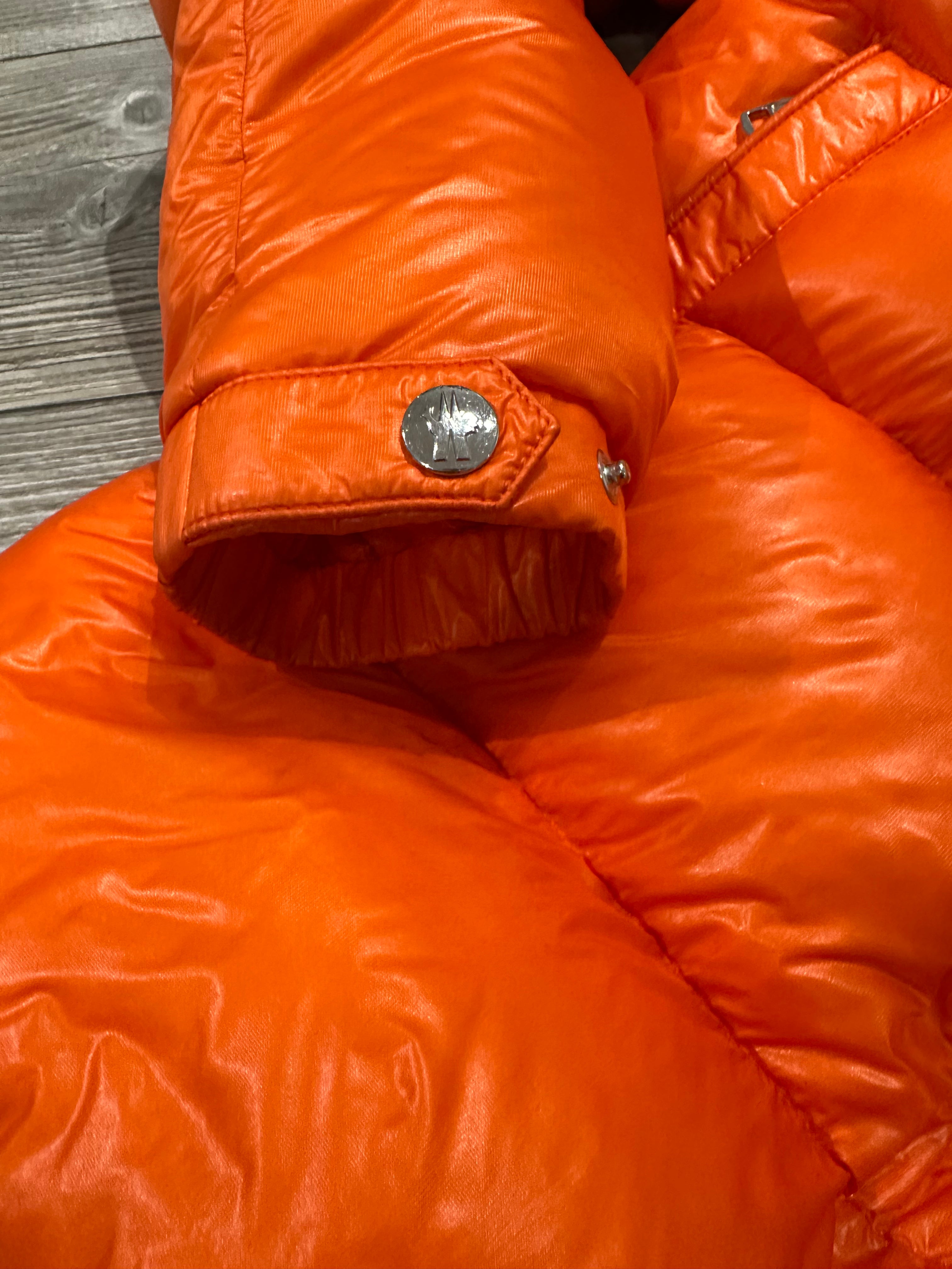 Moncler Jacket (Fittaa L)