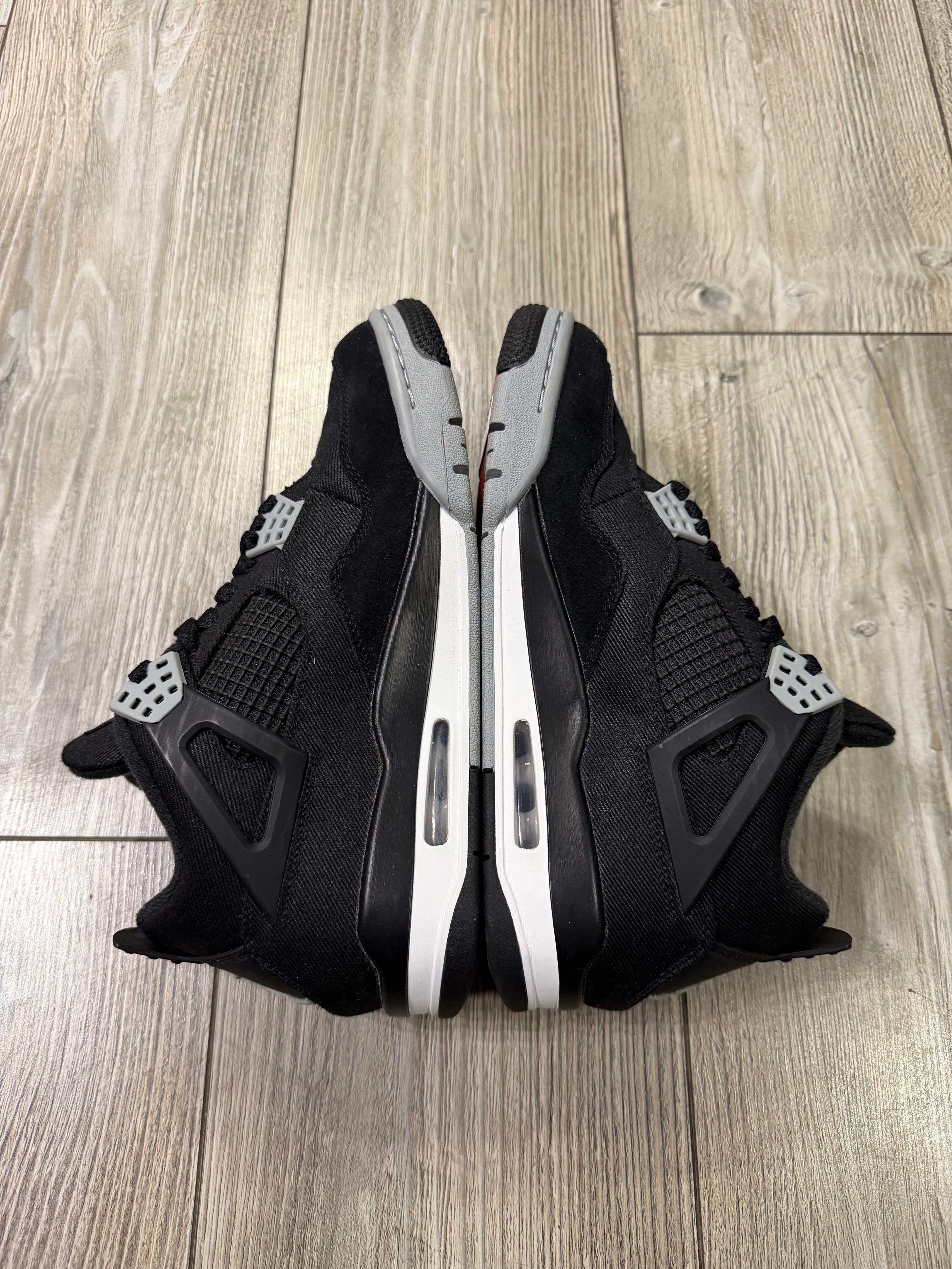 Jordan 4 Black Canvas (EU41)