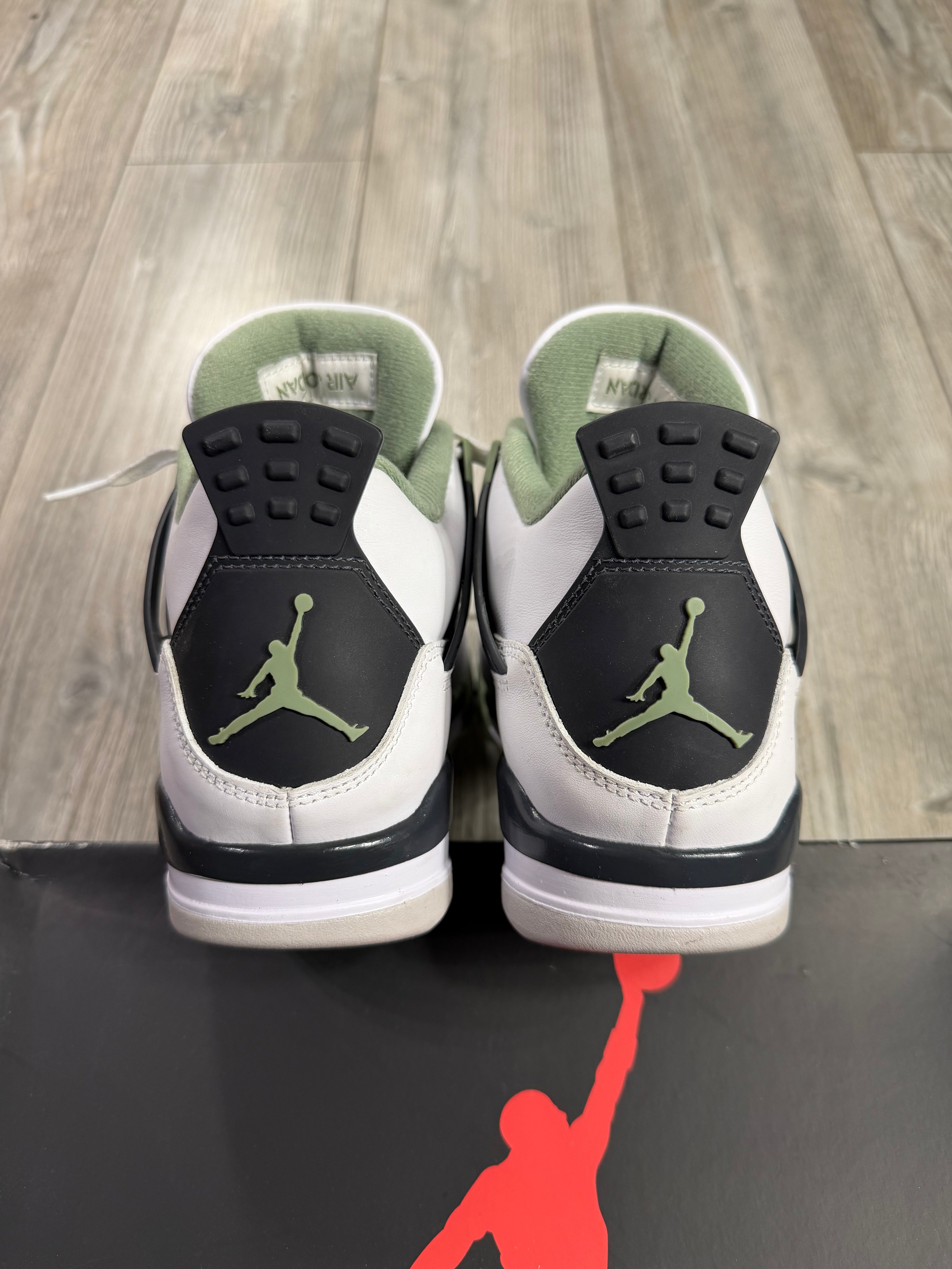 Air Jordan 4 Retro Seafoam (EU40)