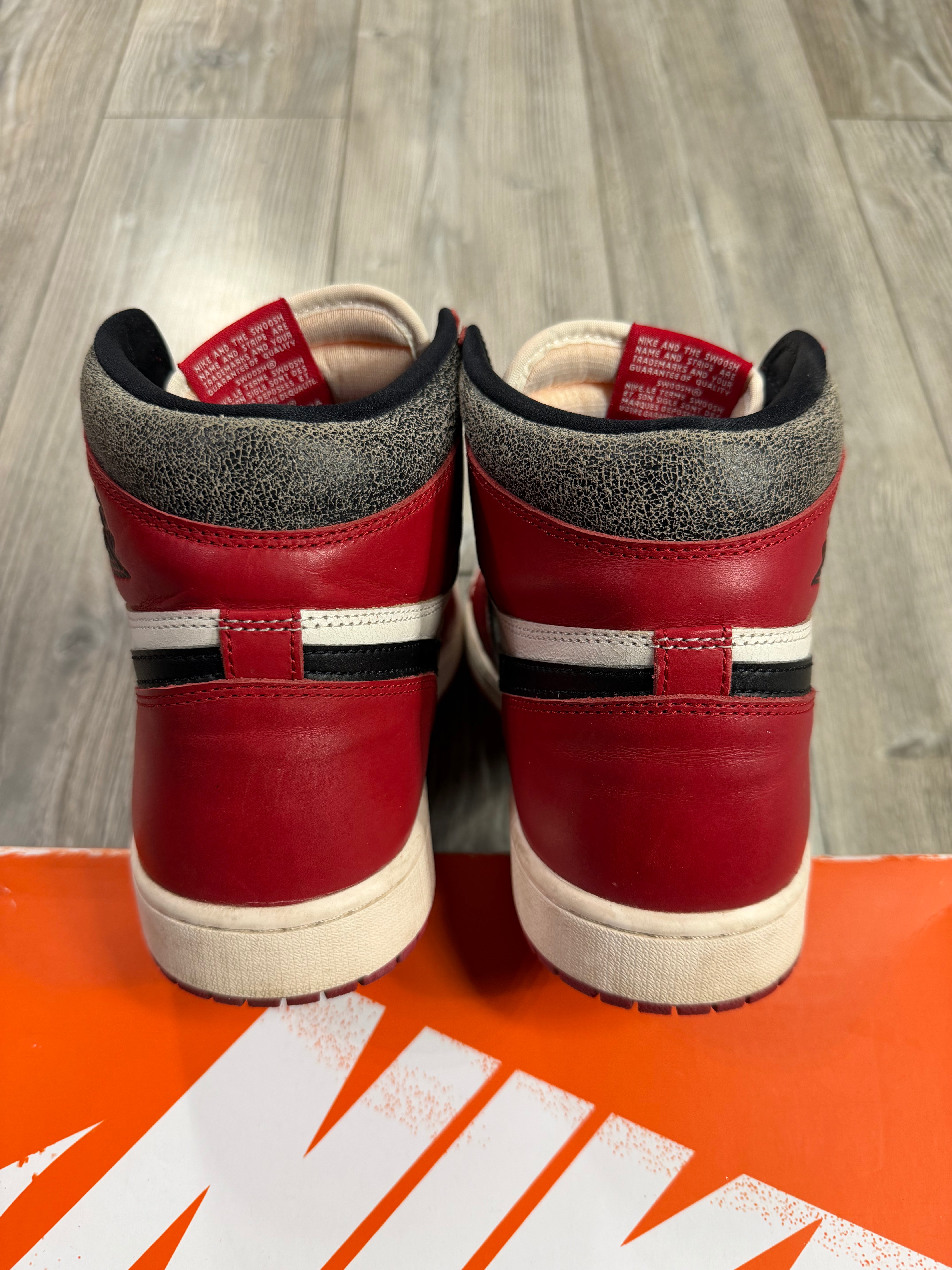 Air Jordan 1 Retro High OG Chicago Lost and Found (EU46)