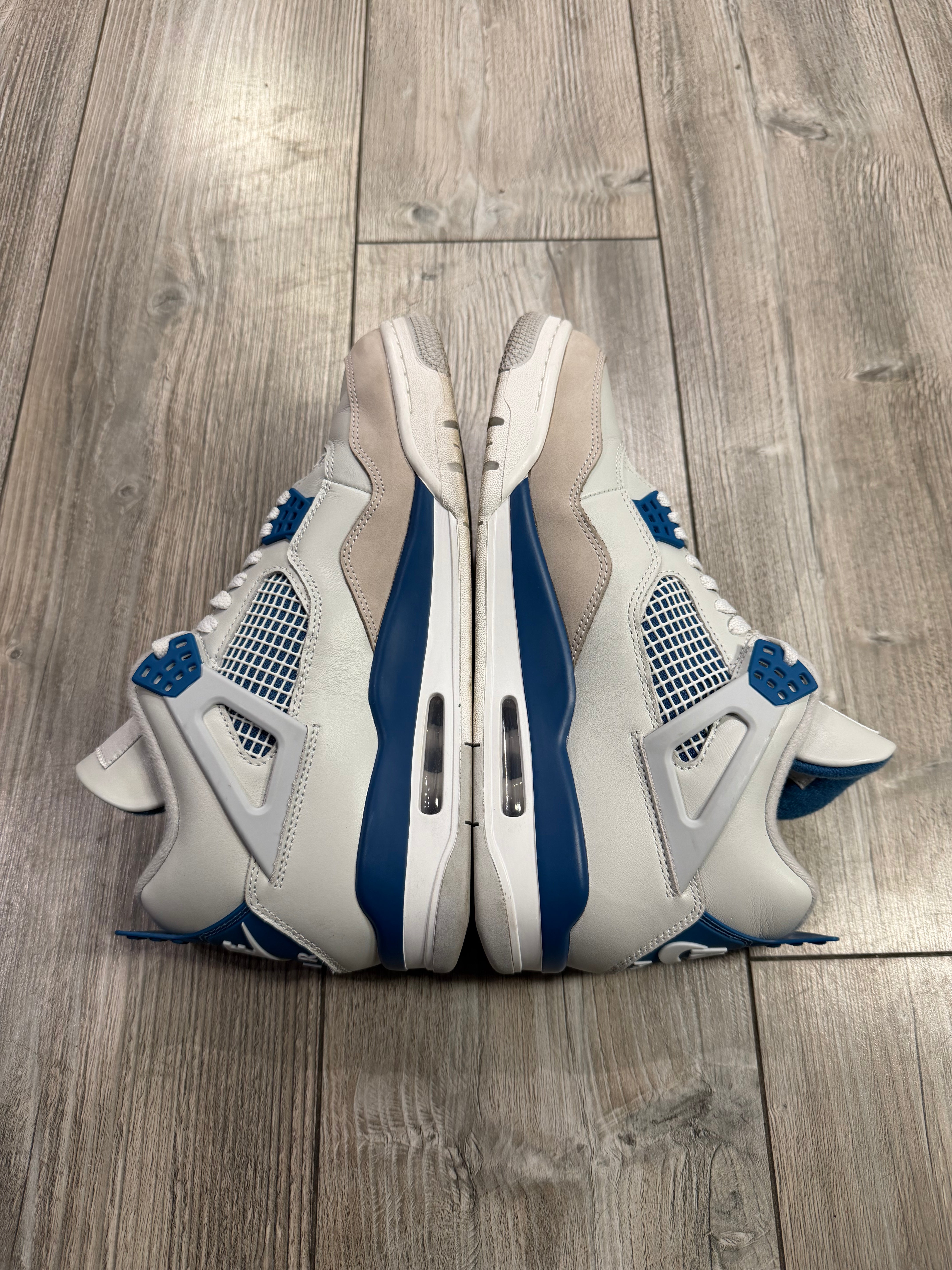 Air Jordan 4 Retro Military Blue (EU44)