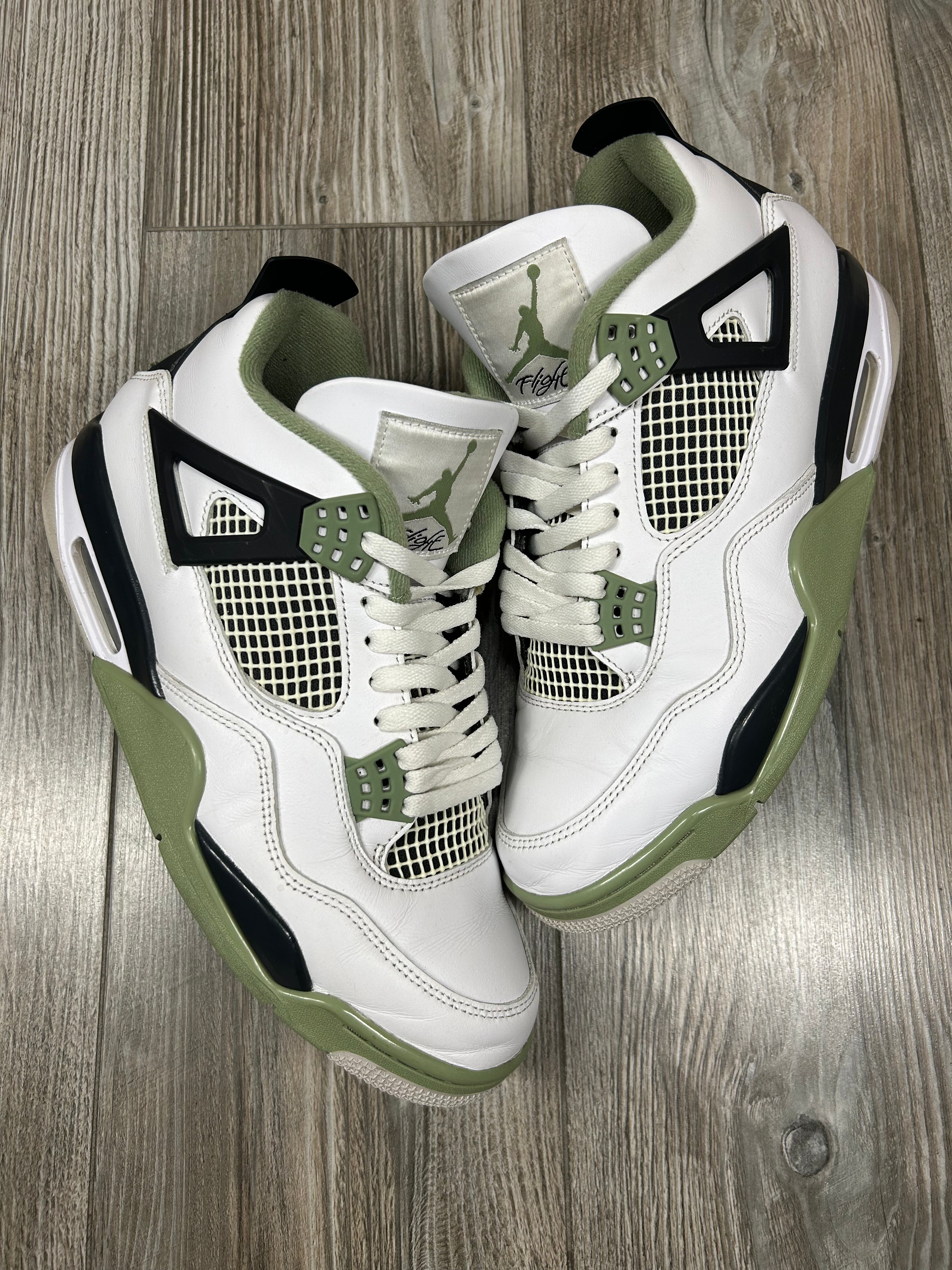 Jordan 4 Retro Seafoam (EU 44.5)