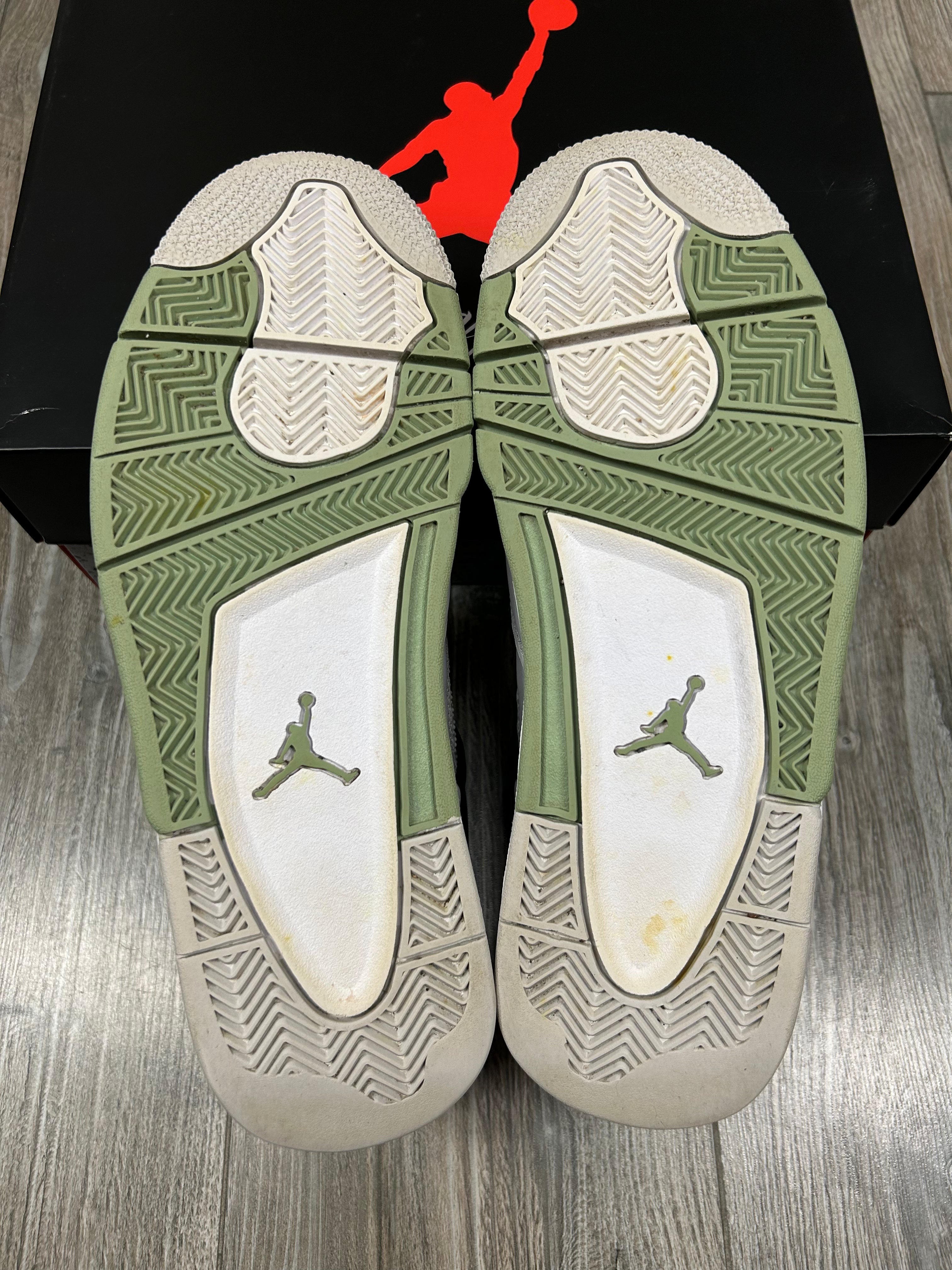 Jordan 4 Retro Seafoam (EU 44.5)