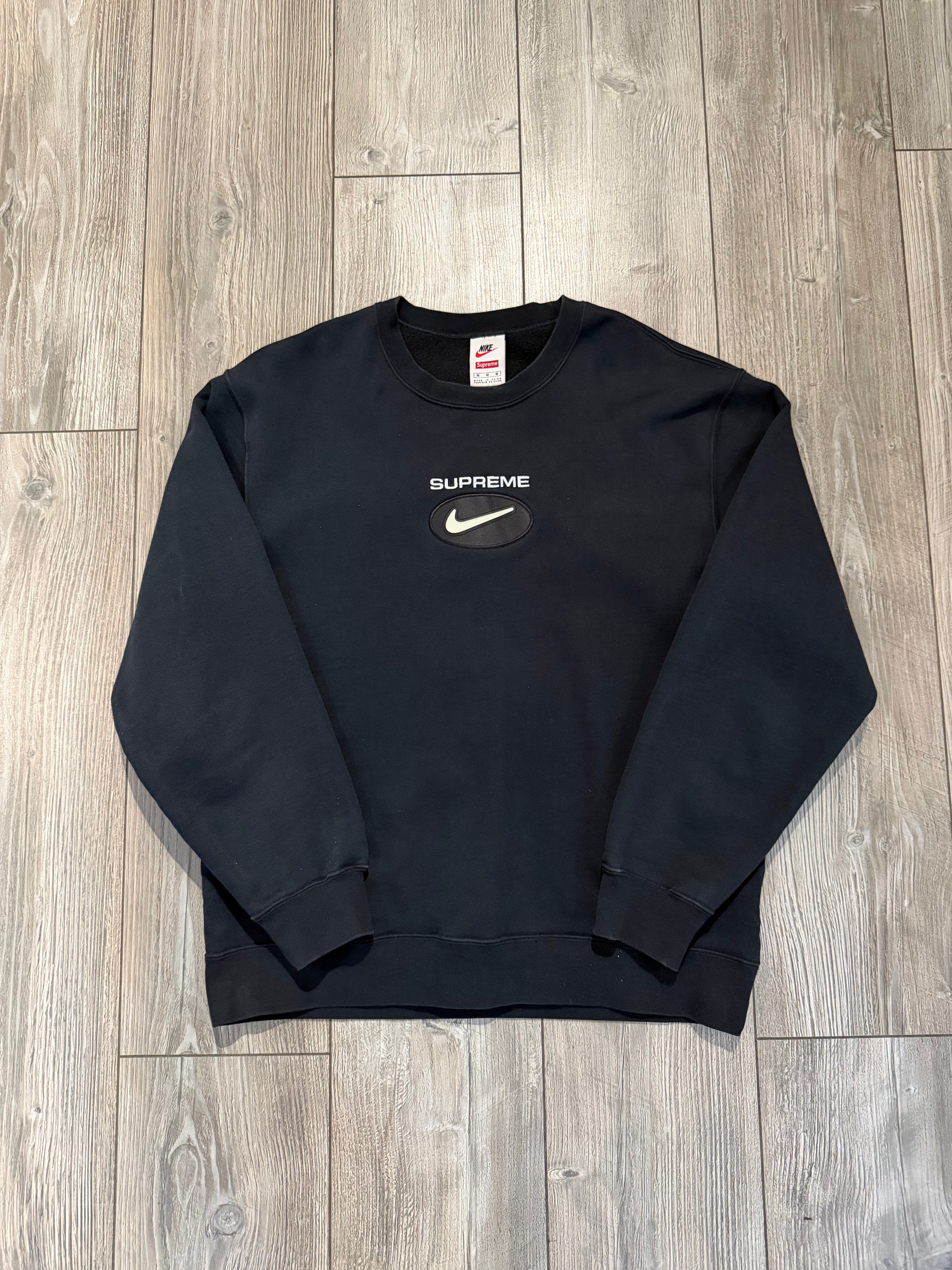 Nike x Supreme Sweatshirt (Fittaa S)
