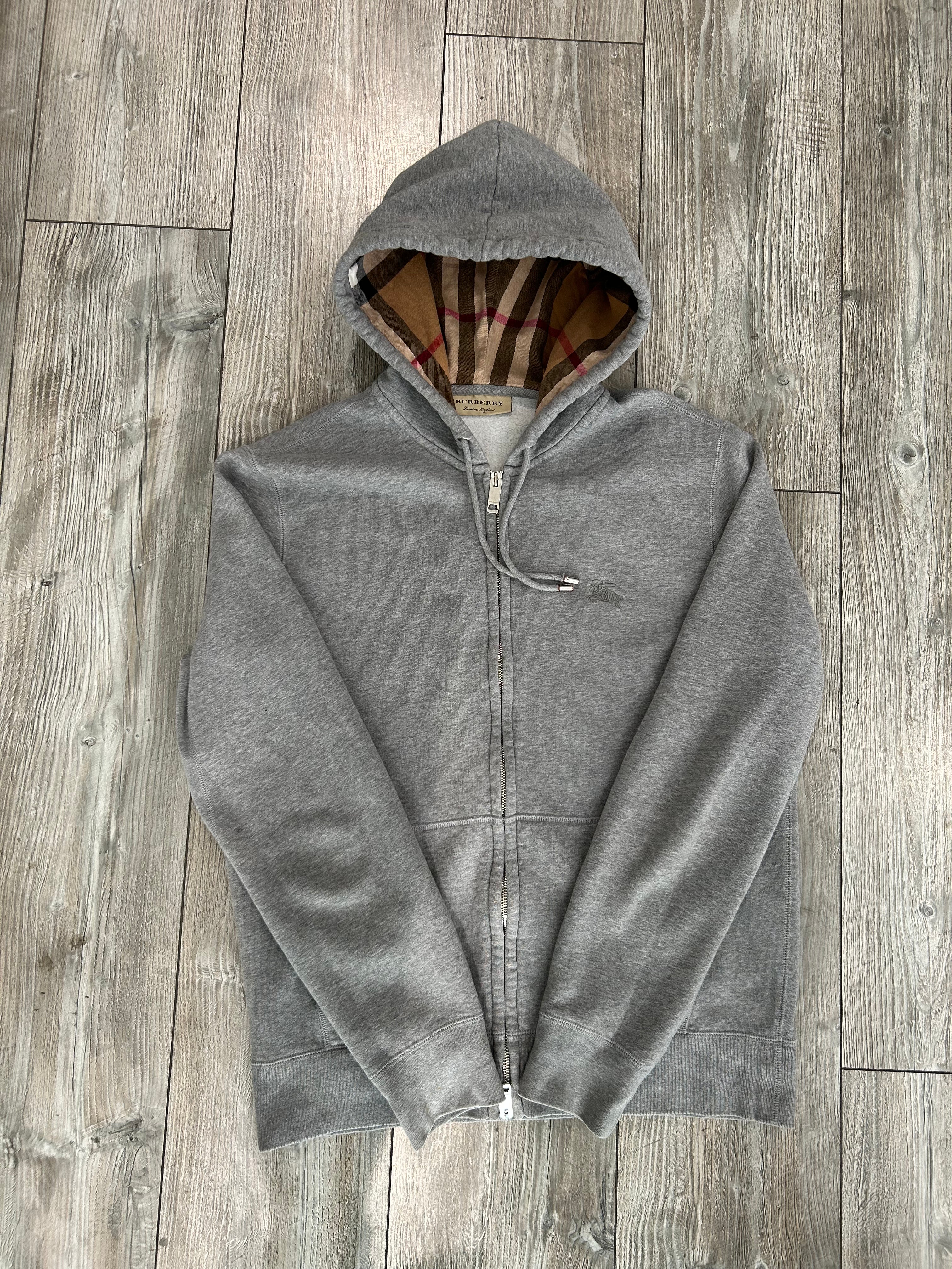 Burberry Hoodie (Fittaa S)