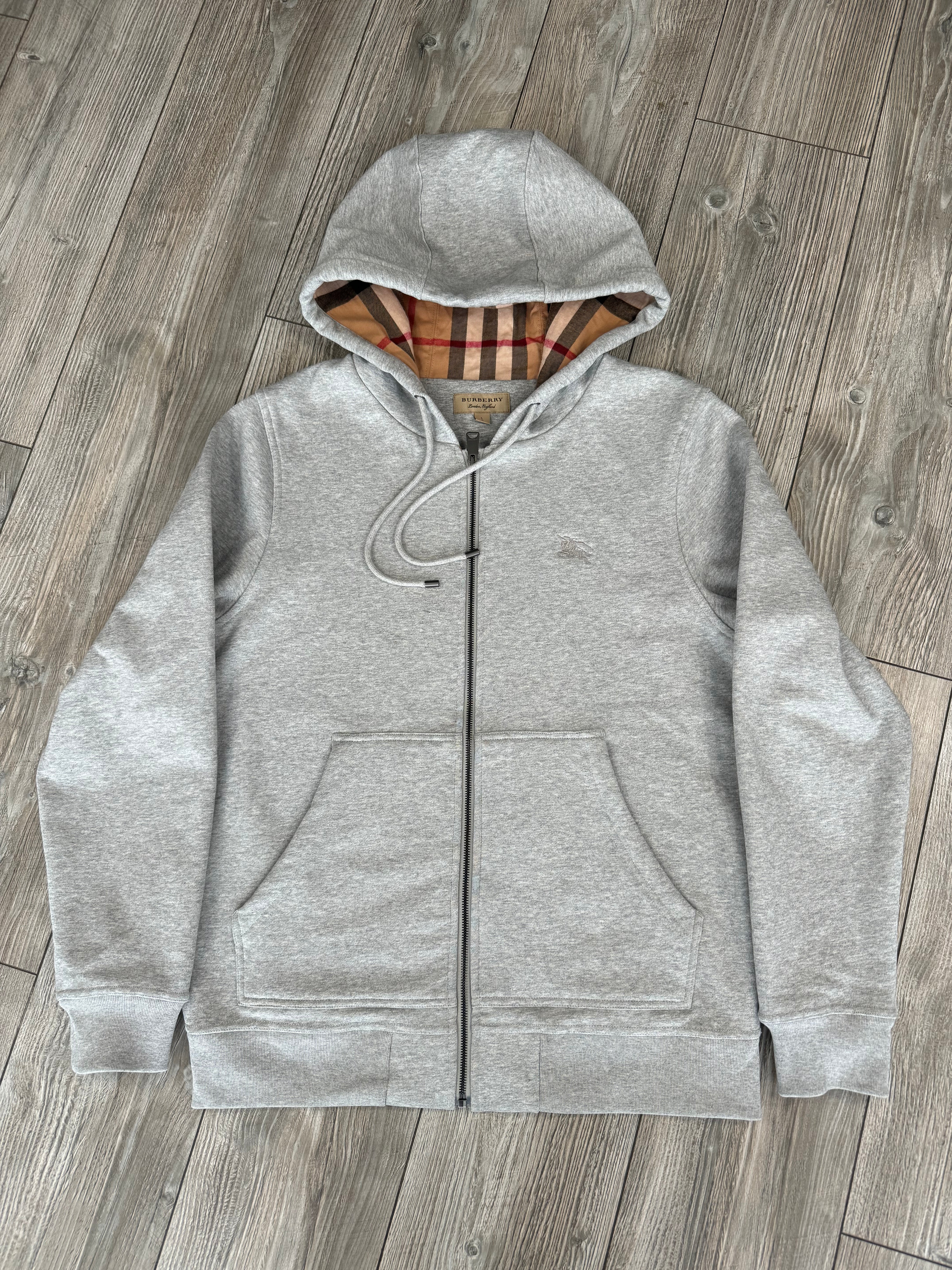Burberry Zip-Up (Fittaa L)