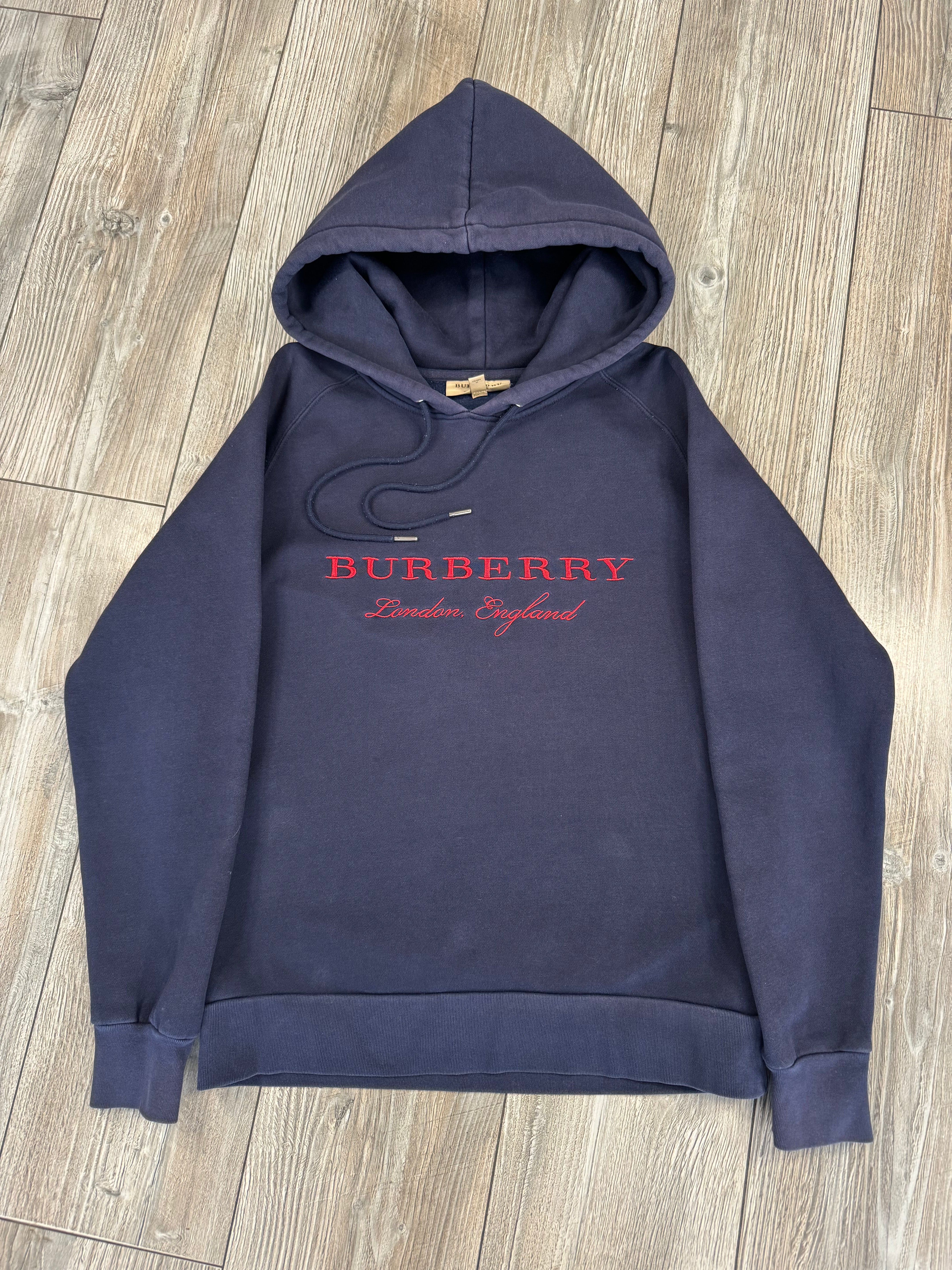 Burberry Hoodie (Fittaa L)
