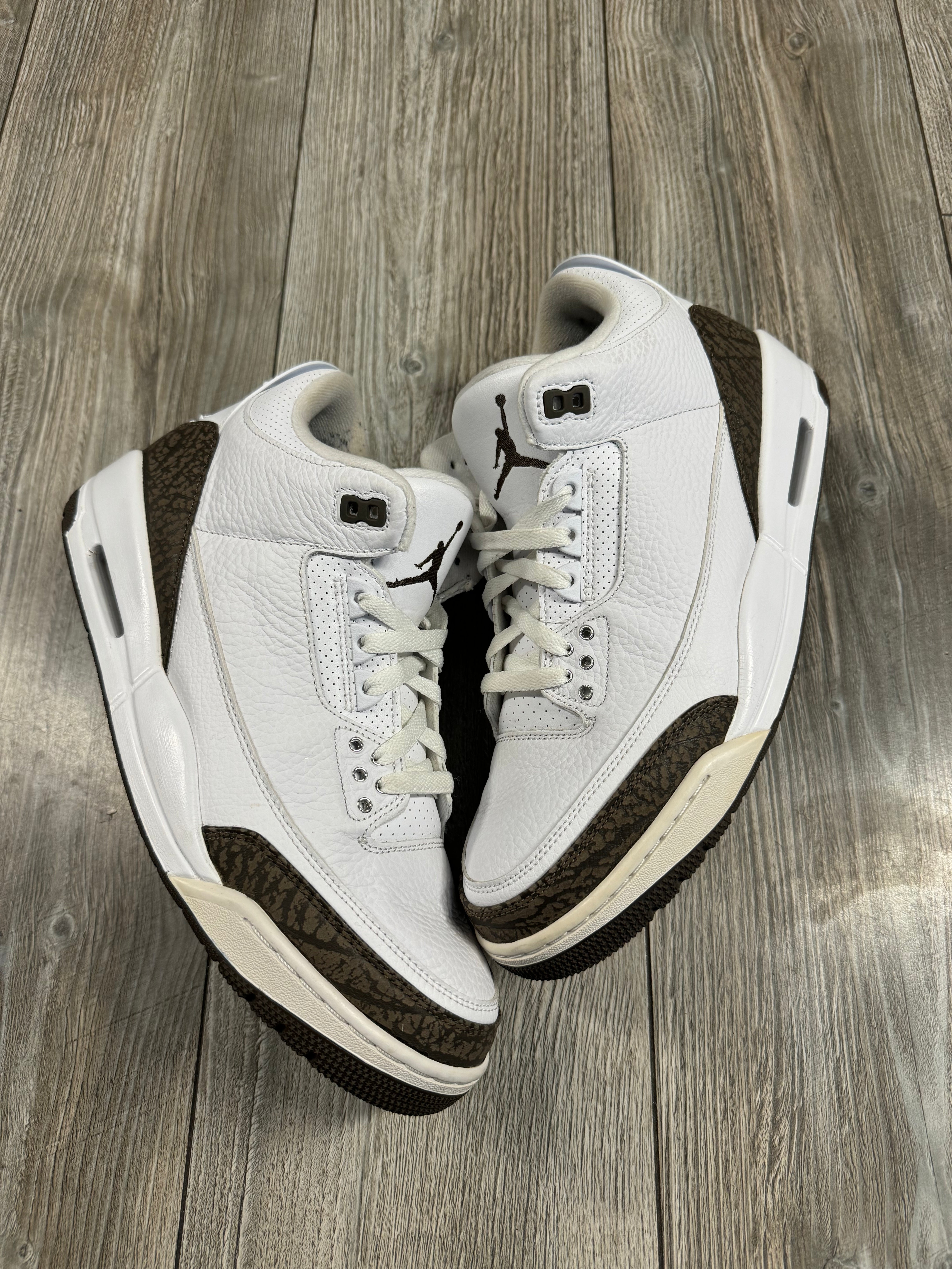 Jordan 3 Retro Mocha (EU 45)