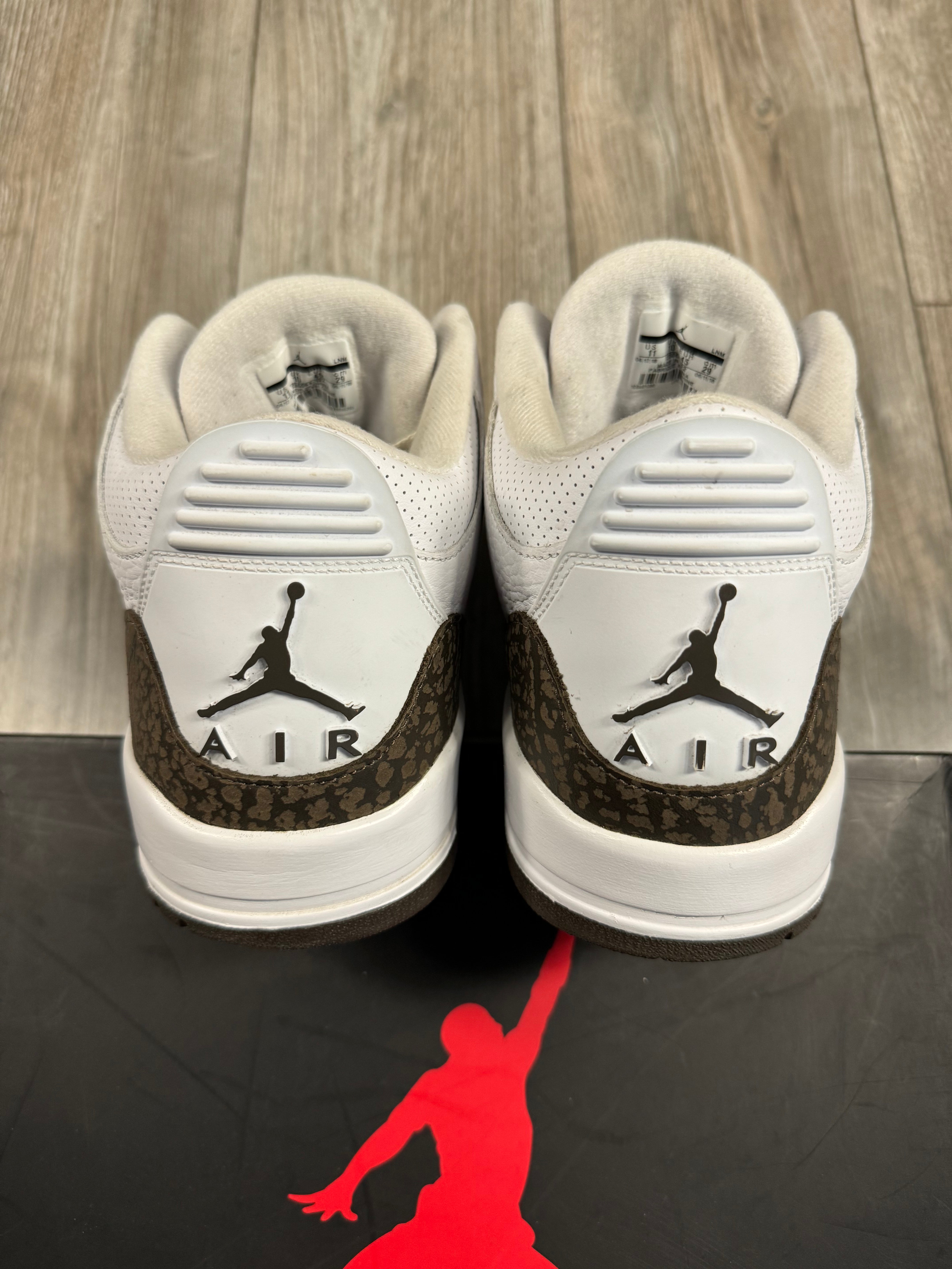 Jordan 3 Retro Mocha (EU 45)
