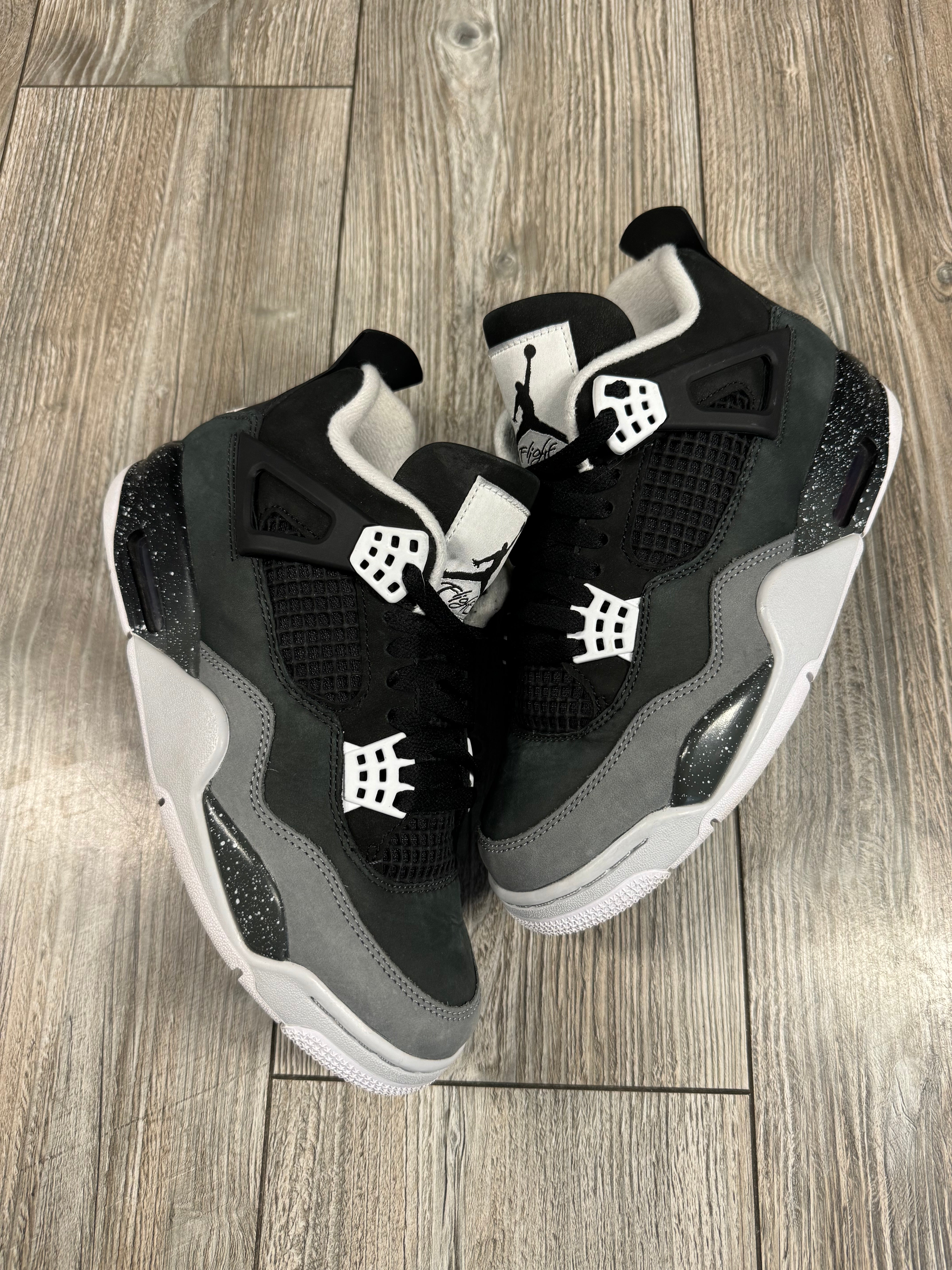 Jordan 4 Retro Fear (EU 40)