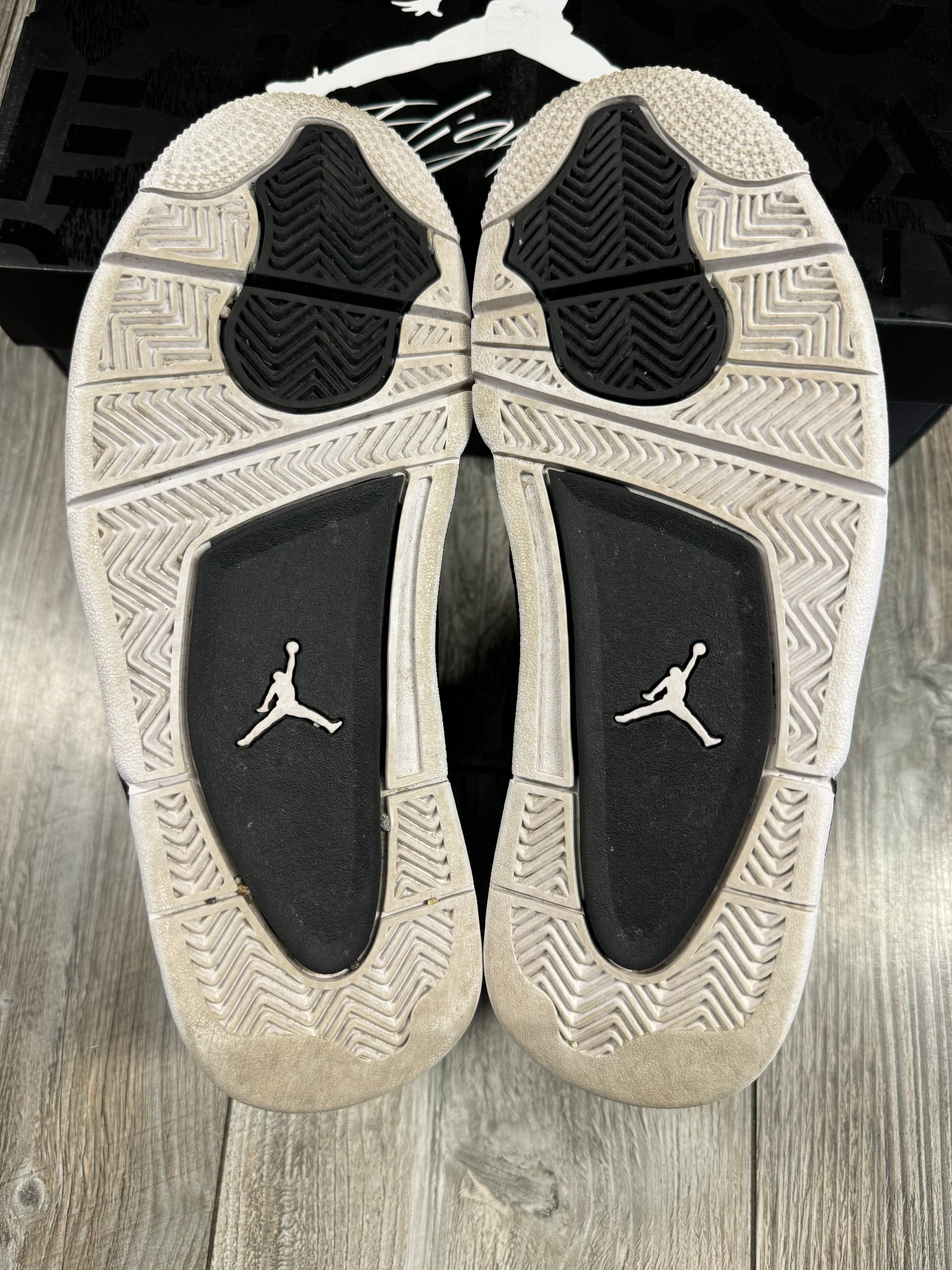 Jordan 4 Retro Fear (EU 40)
