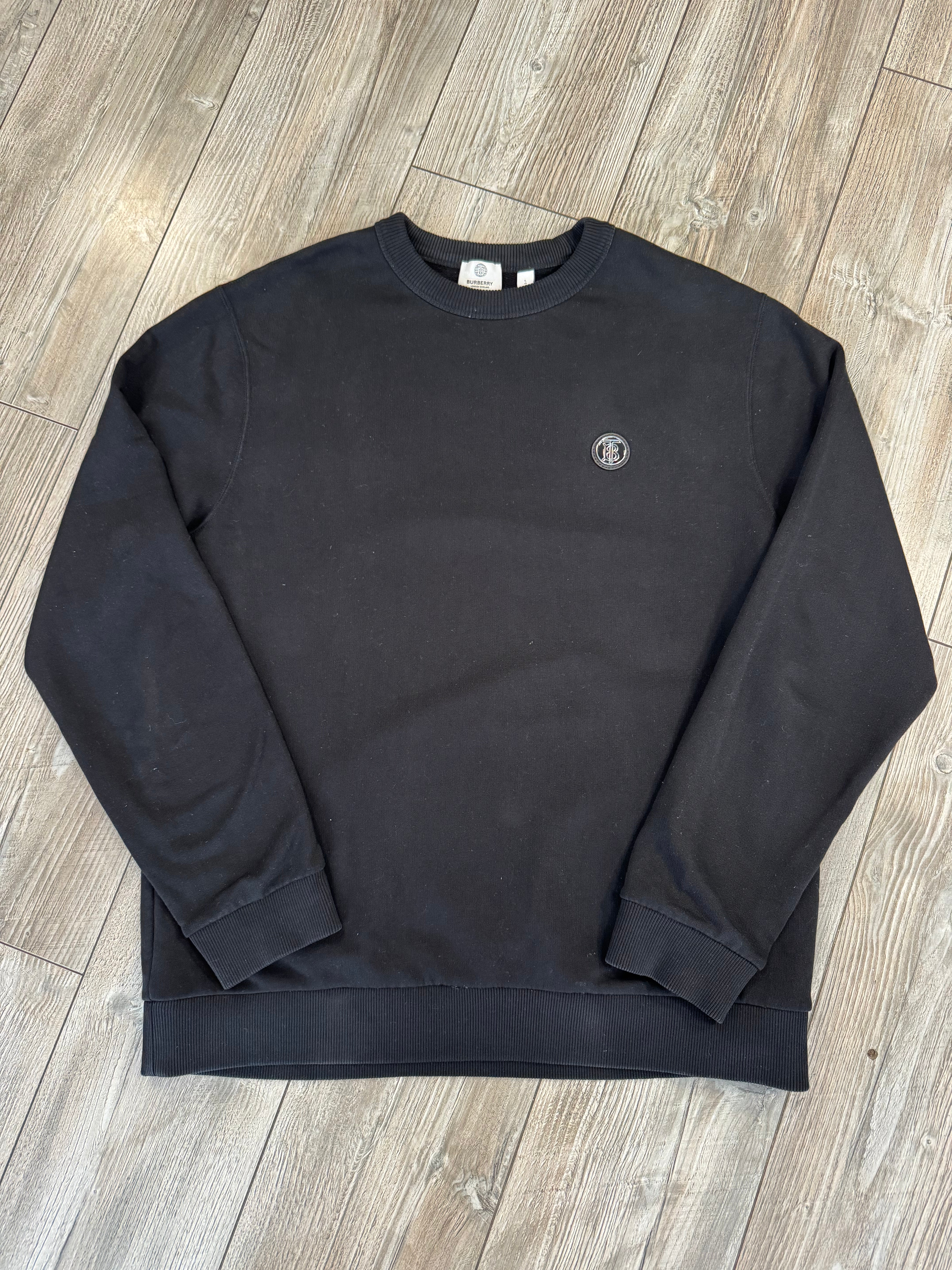 Burberry Sweater (Fittaa L)