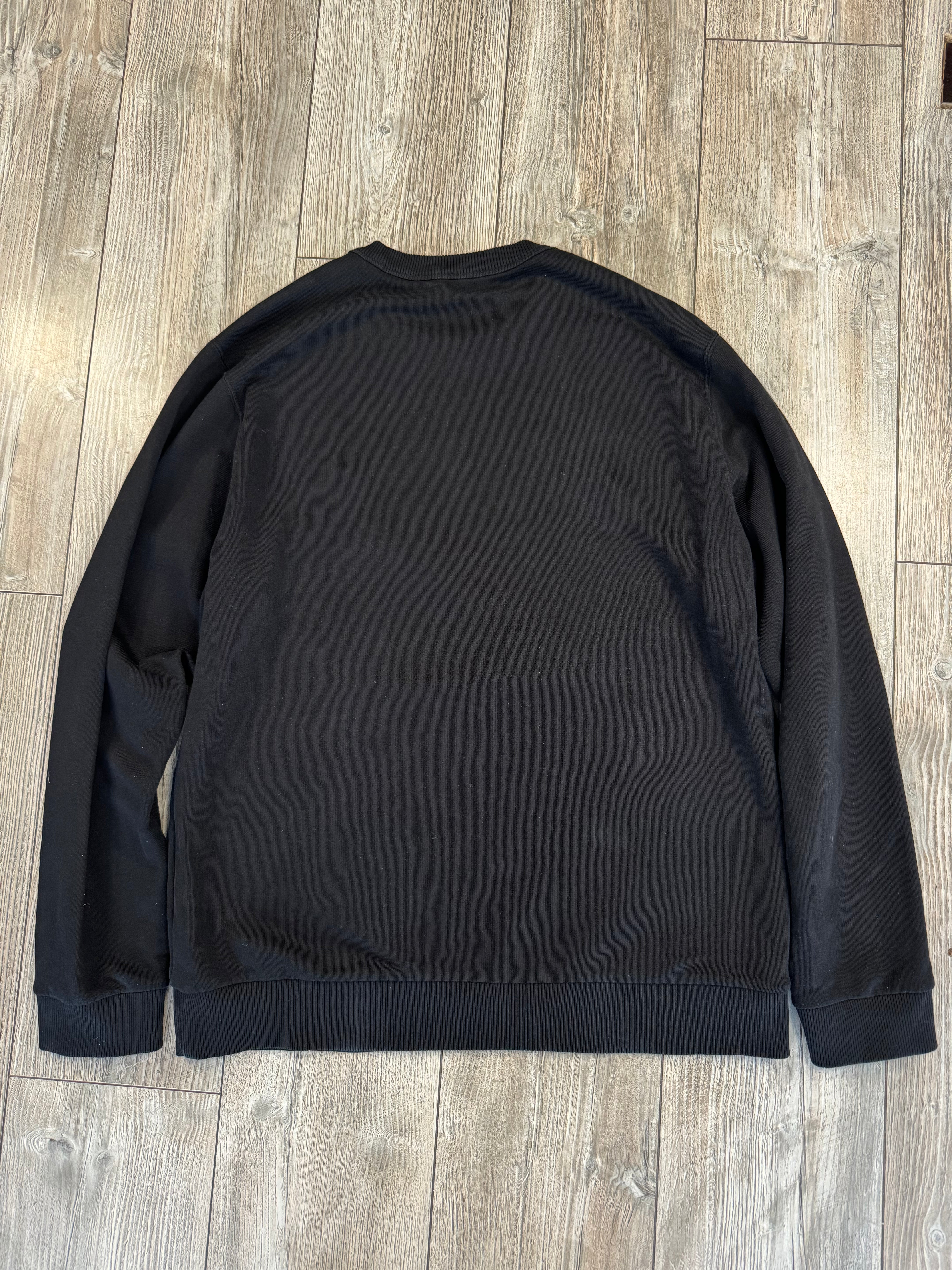 Burberry Sweater (Fittaa L)