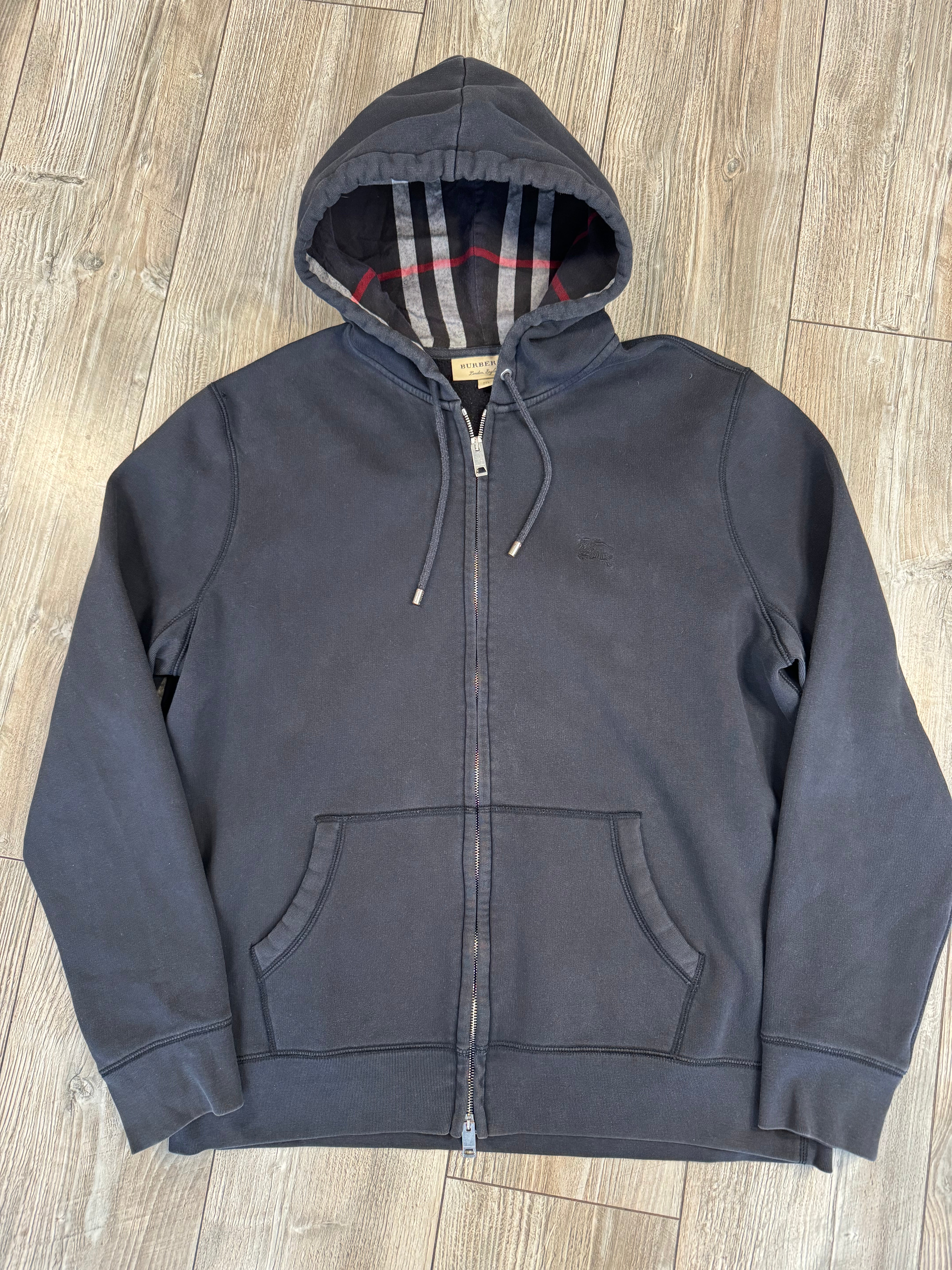 Burberry Zip-Up (Fittaa XL)
