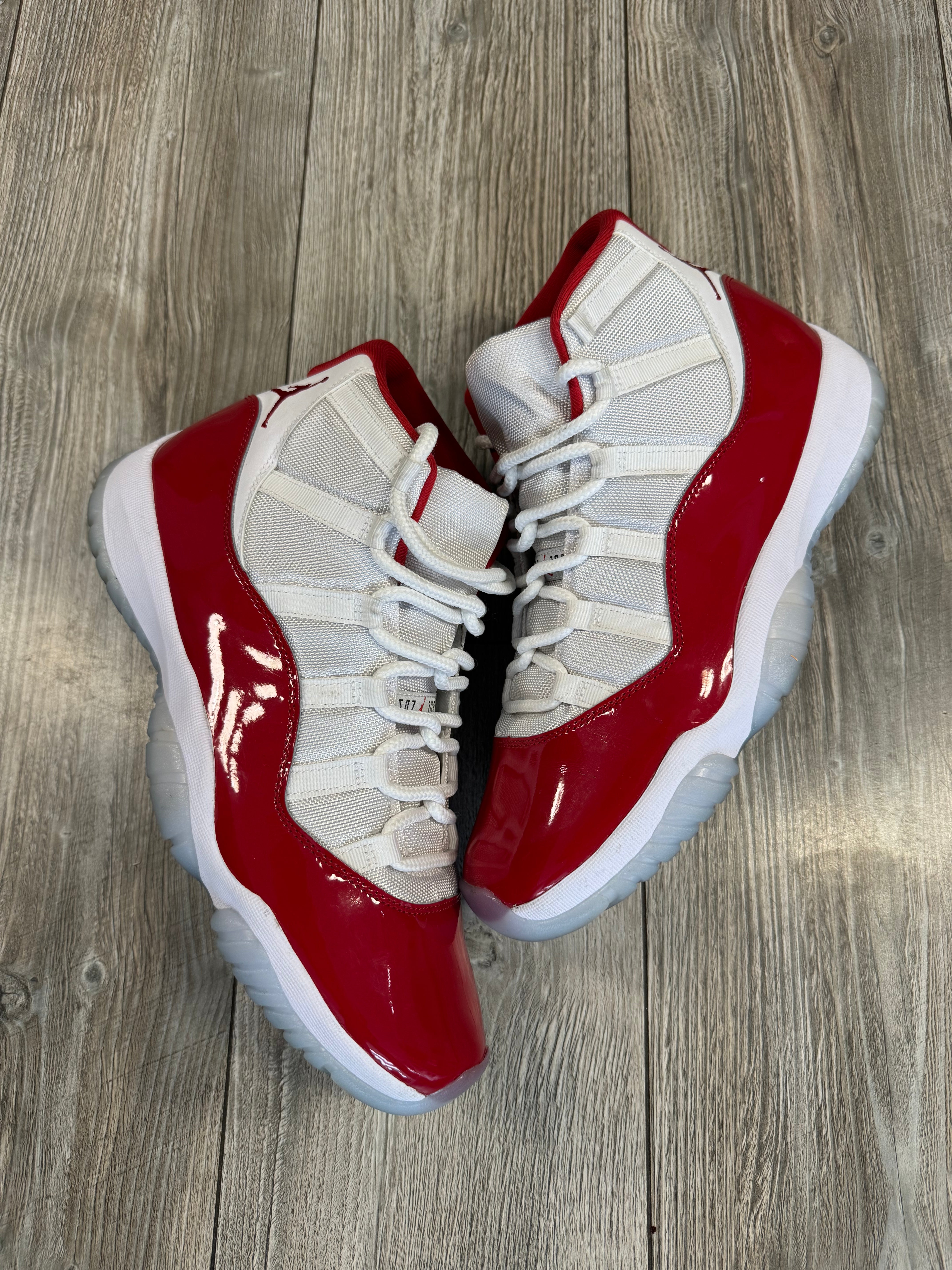 Jordan 11 Cherry (EU 46)