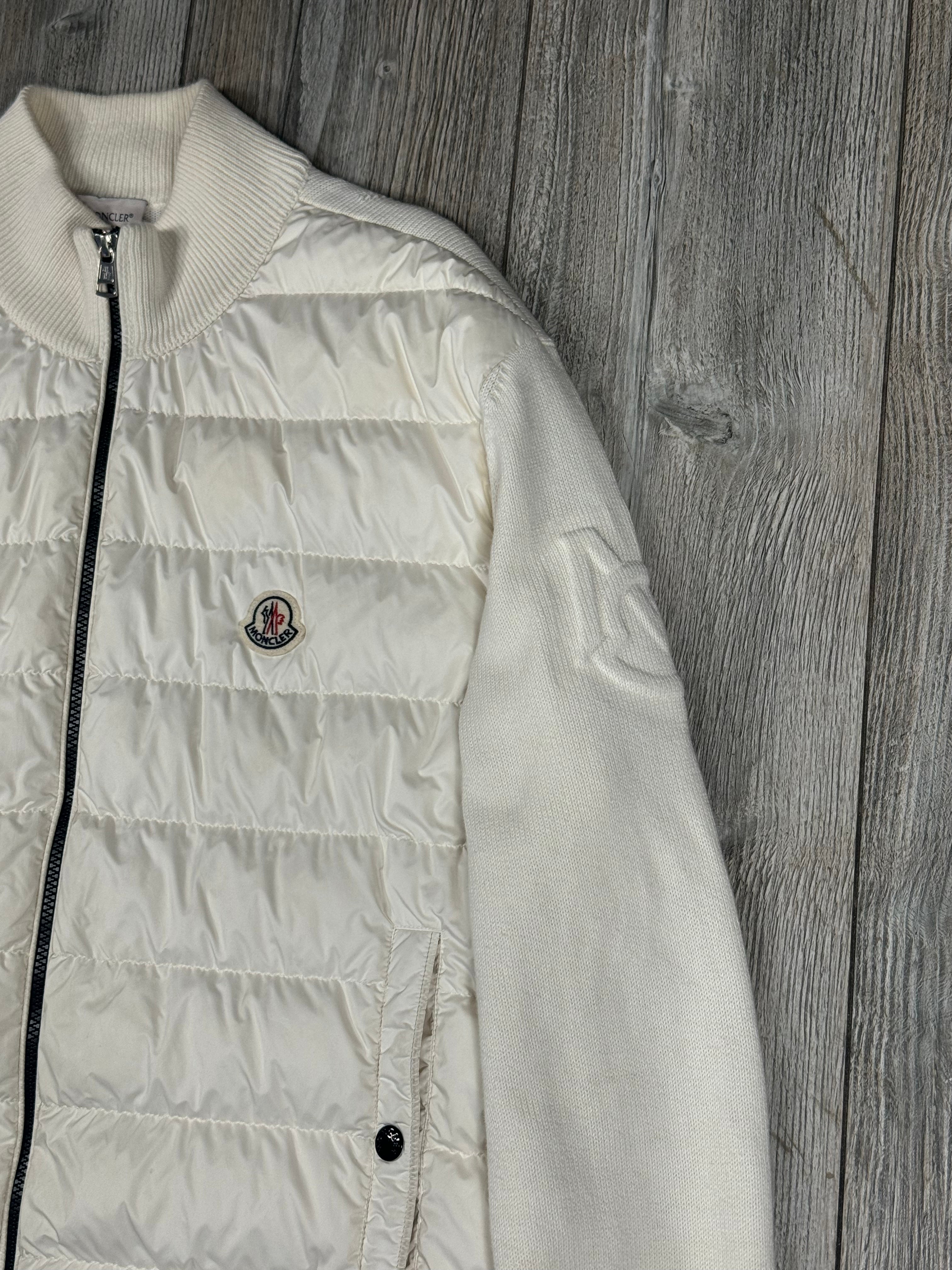 Moncler Cardigan (Fittaa L)