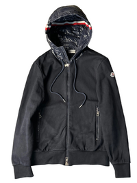 Moncler Cardigan (Fittaa S)