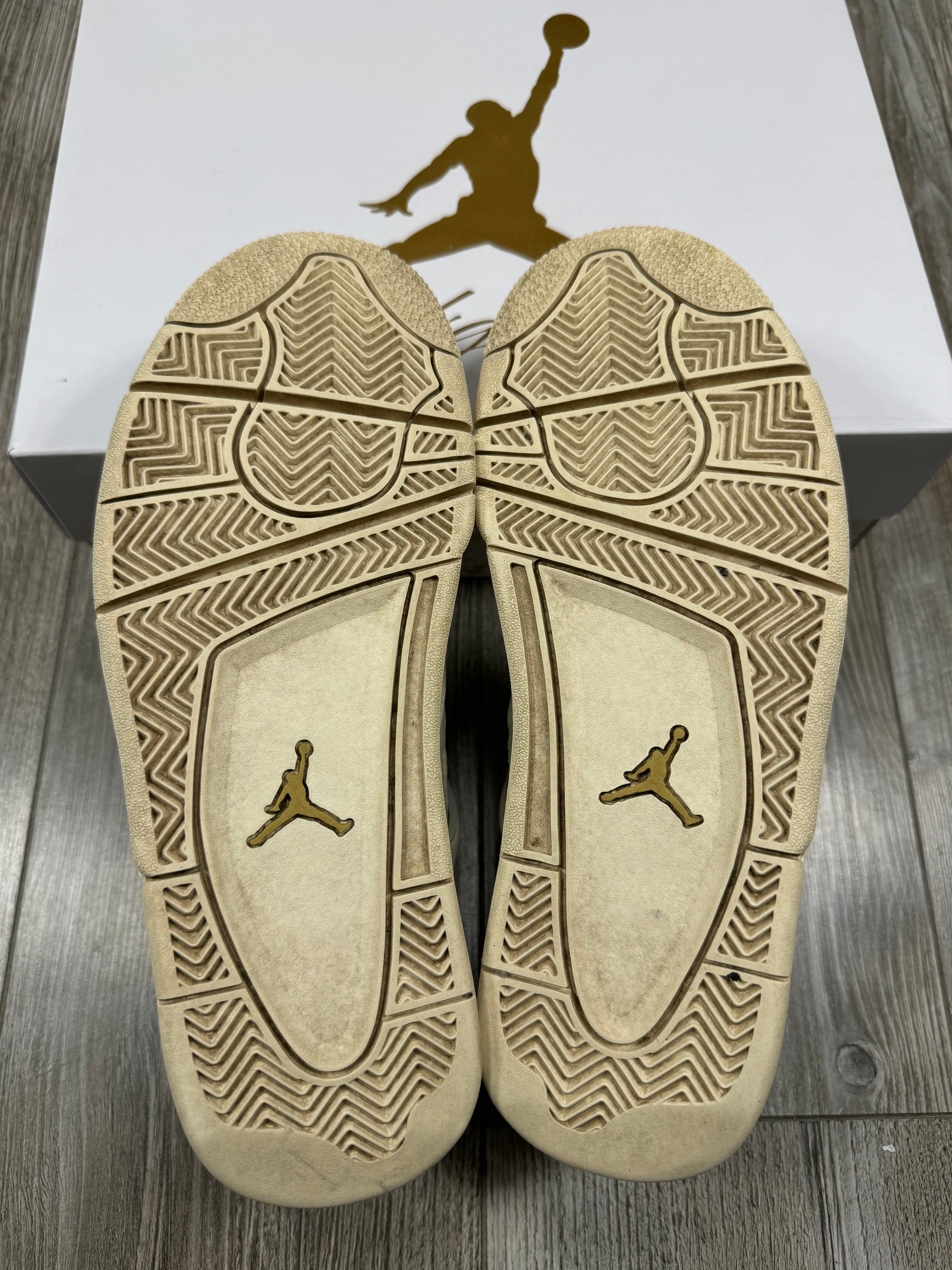 Jordan 4 Metallic Gold (EU 42)