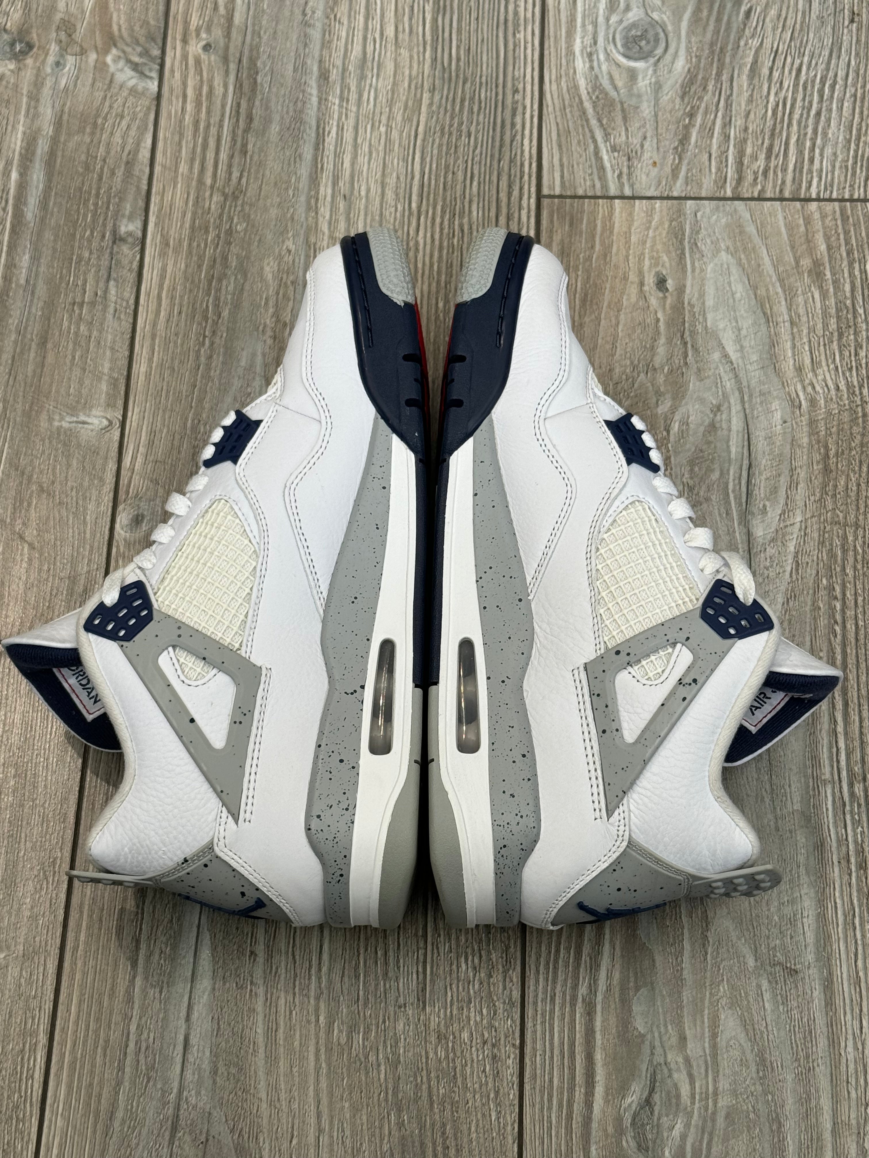 Jordan 4 Midnight Navy (EU 44)