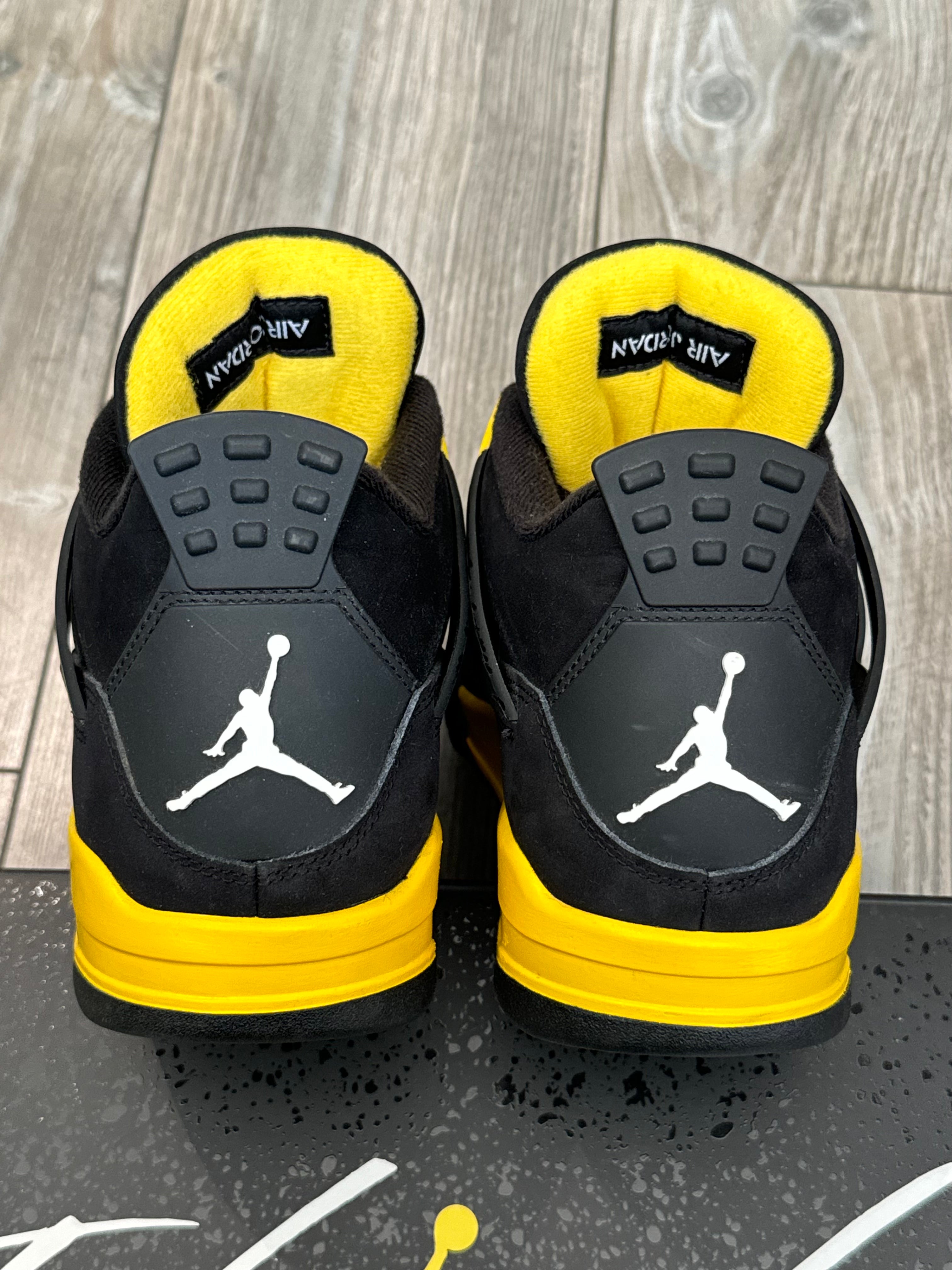 Jordan 4 Yellow Thunder (EU 44)