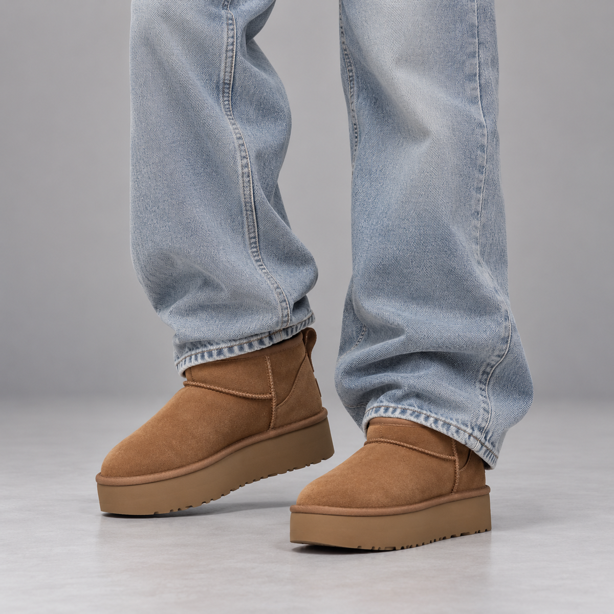 UGG Classic Ultra Mini Platform Boot Chestnut