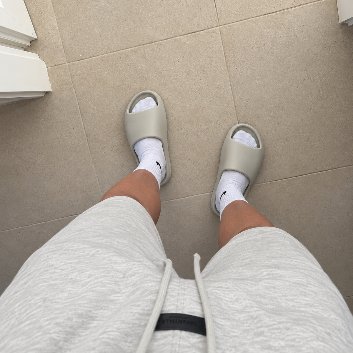 Yeezy Slide Cream