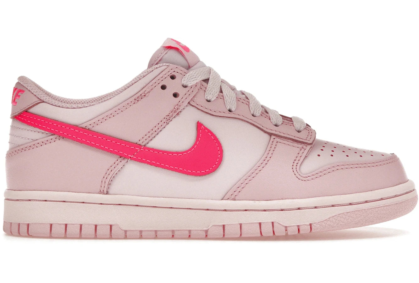 Nike Dunk Low Triple Pink 