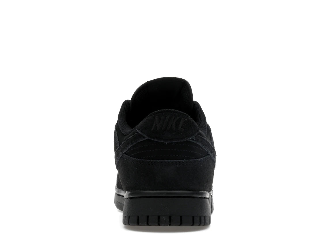 Nike Dunk Low SE Triple Black